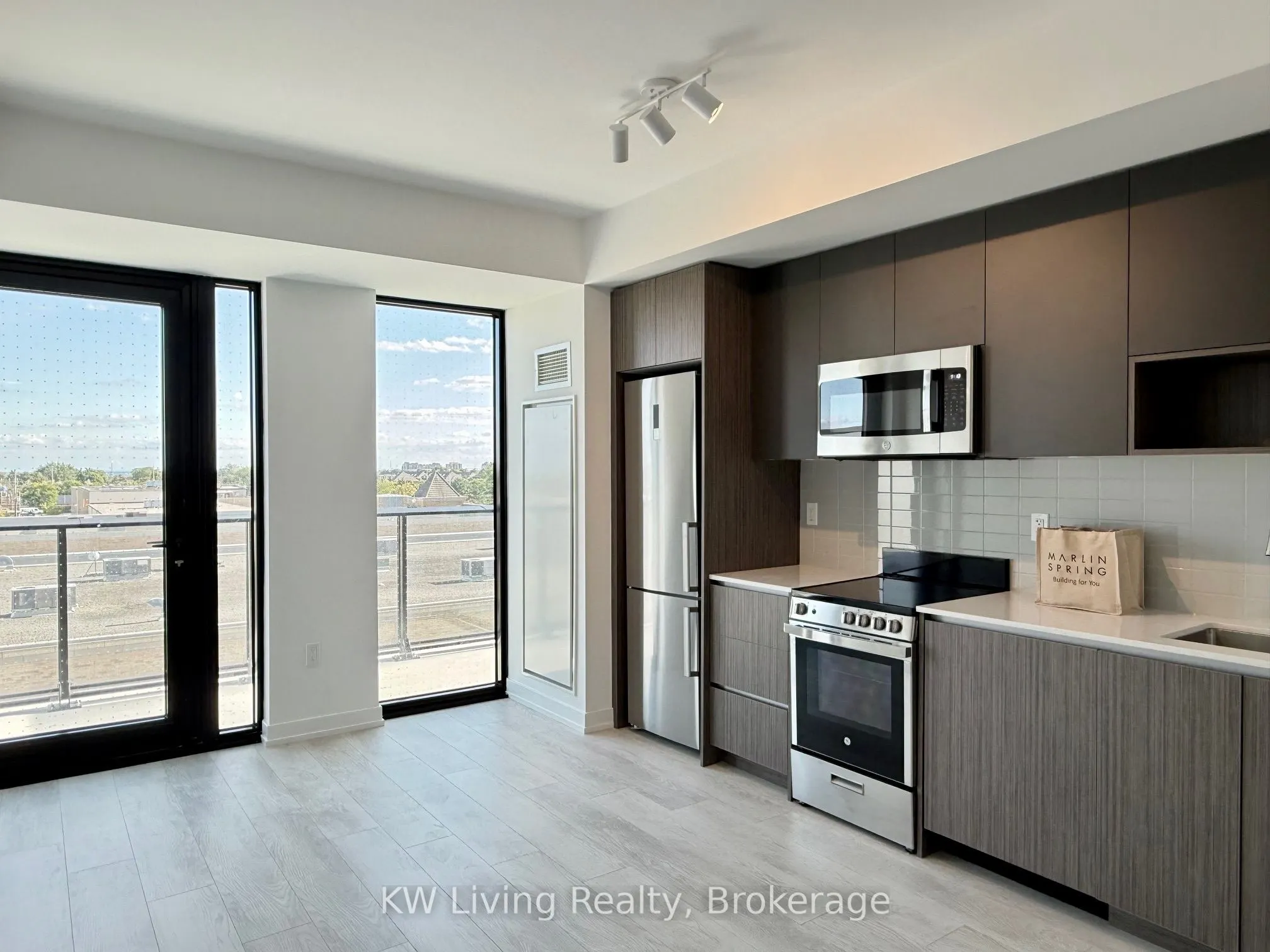 801 The Queensway, #411