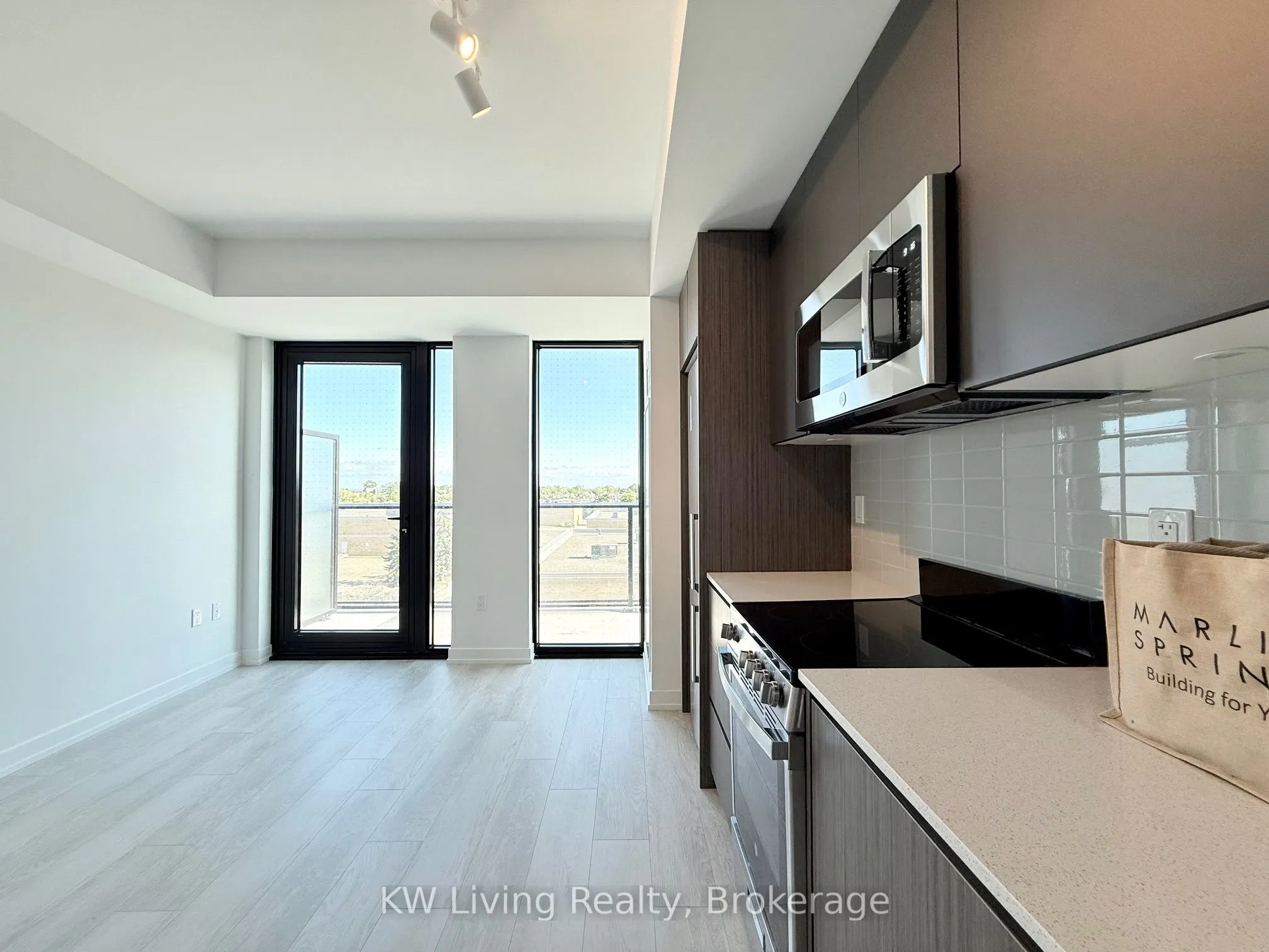 801 The Queensway, #411