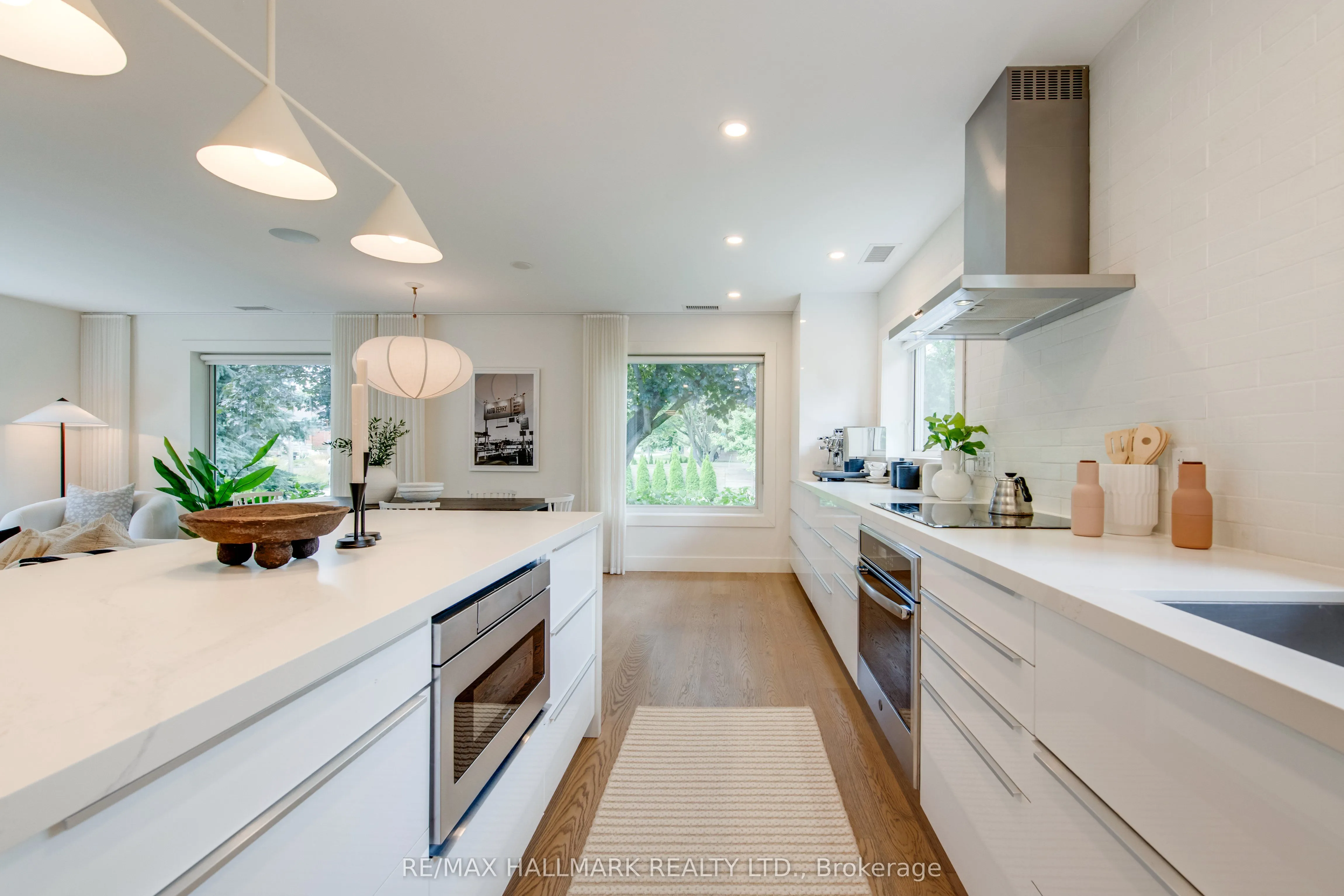 23 Fernalroy Boulevard