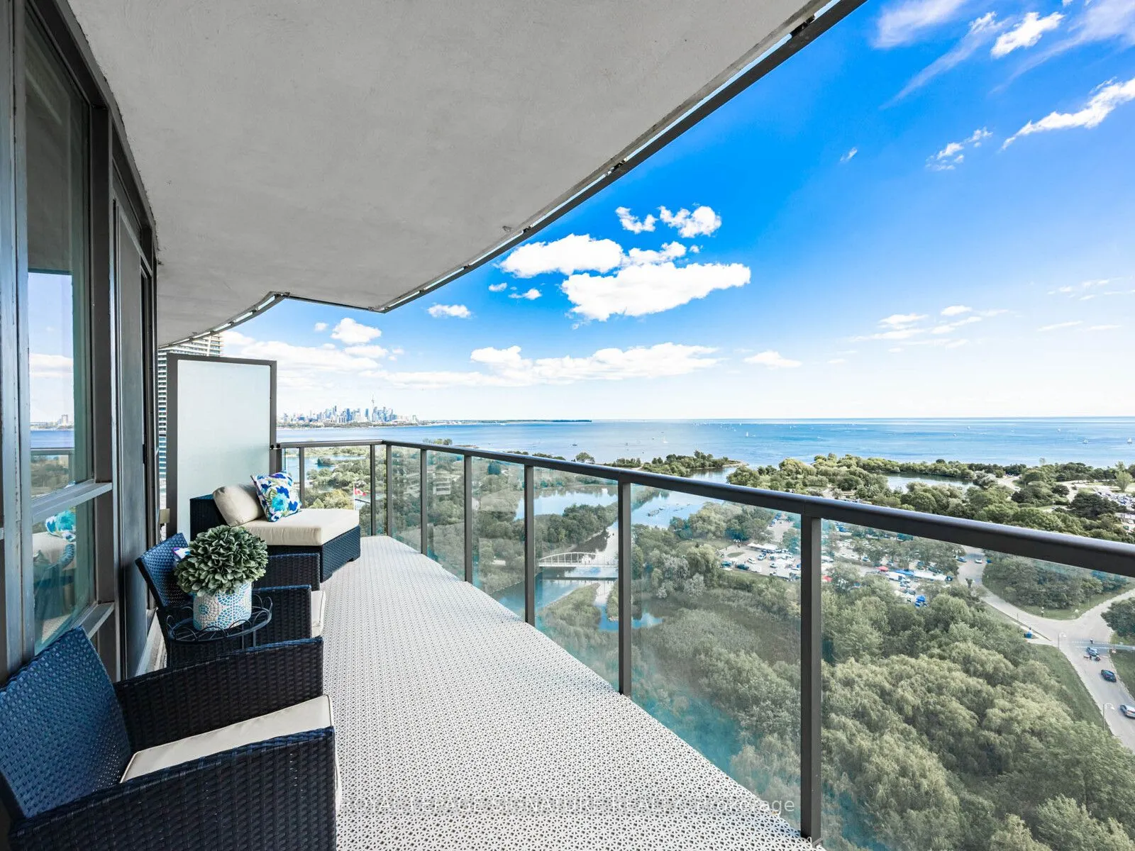 2230 Lake Shore Boulevard W, #2101