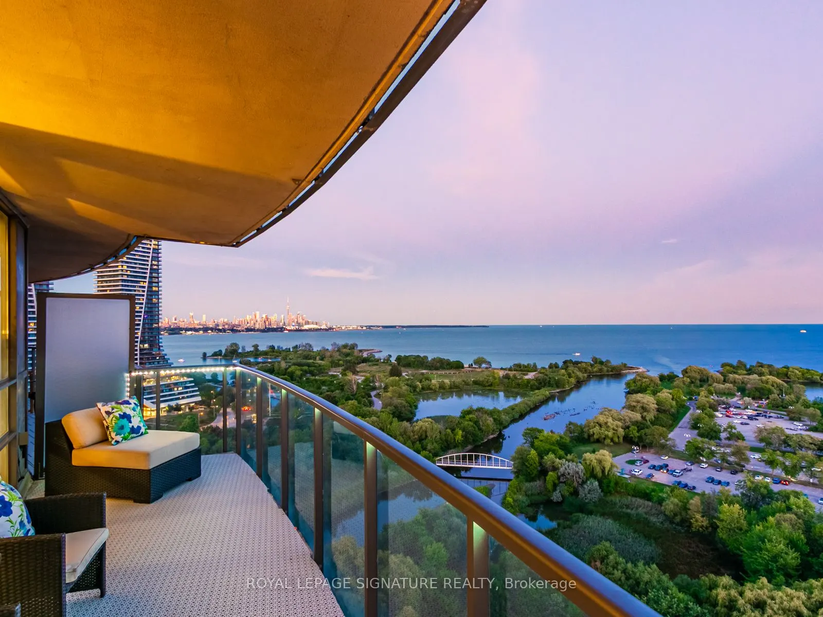 2230 Lake Shore Boulevard W, #2101