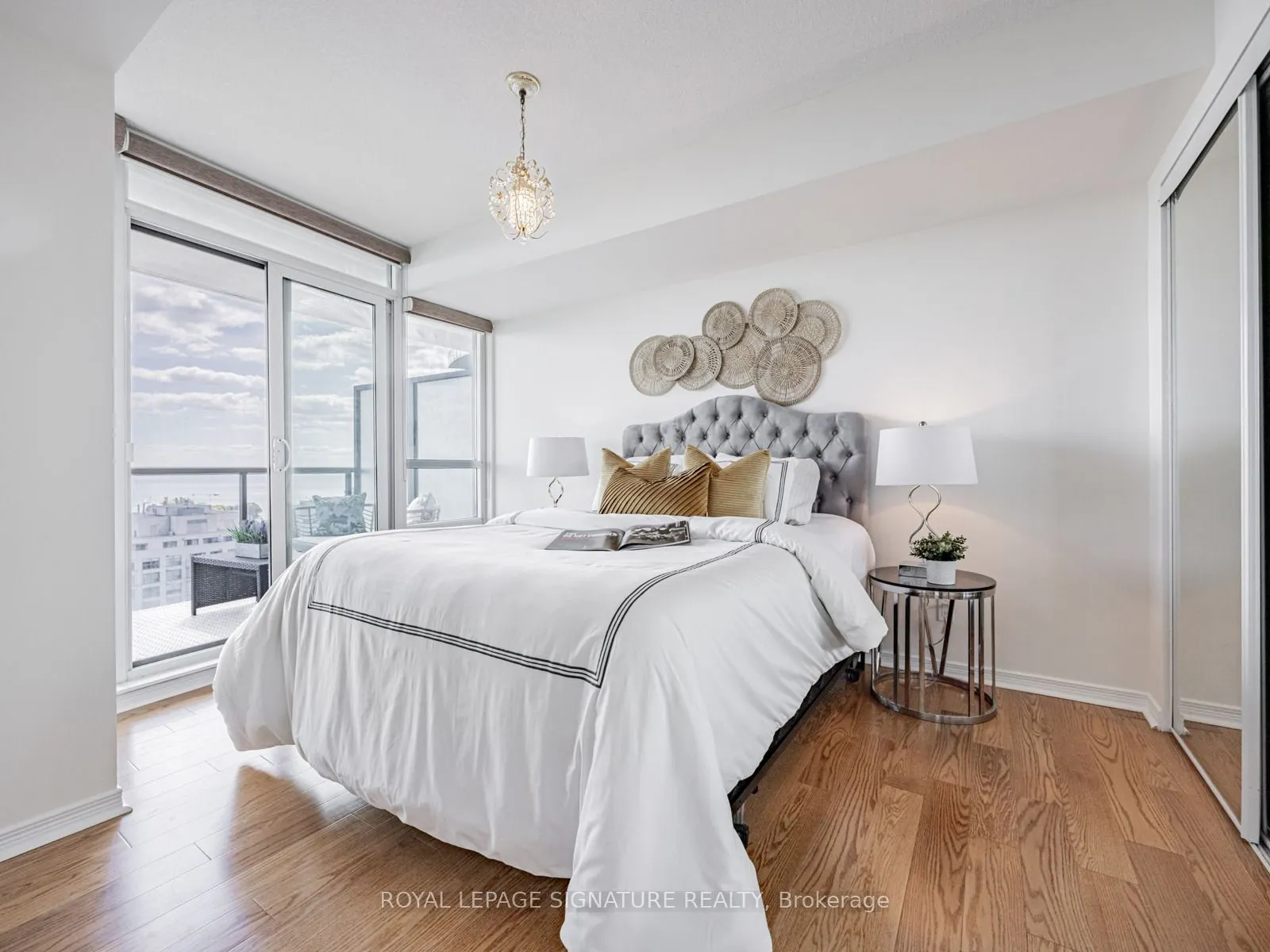 2230 Lake Shore Boulevard W, #2101