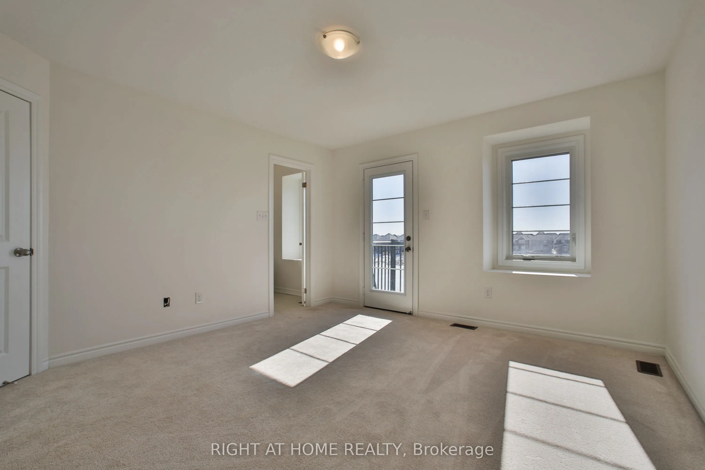 24 POMARINE Way, #UPPER