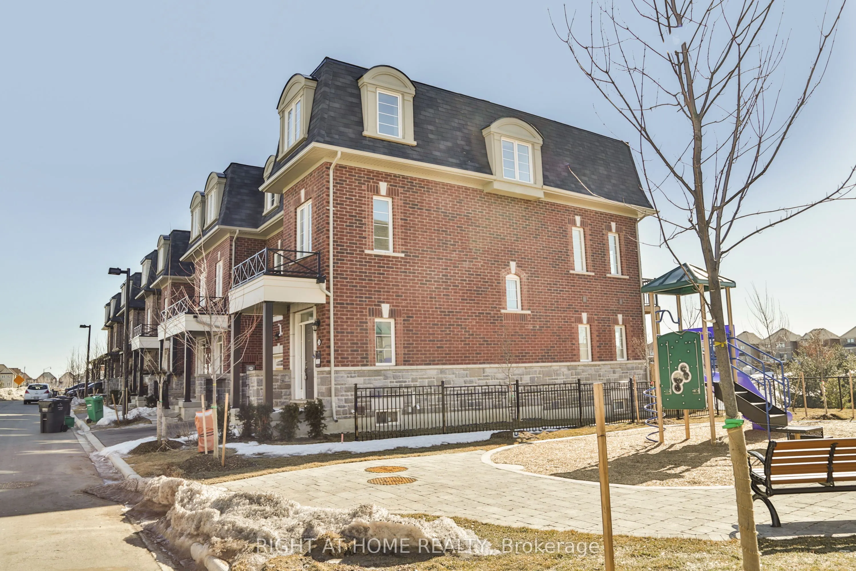 24 POMARINE Way, #UPPER