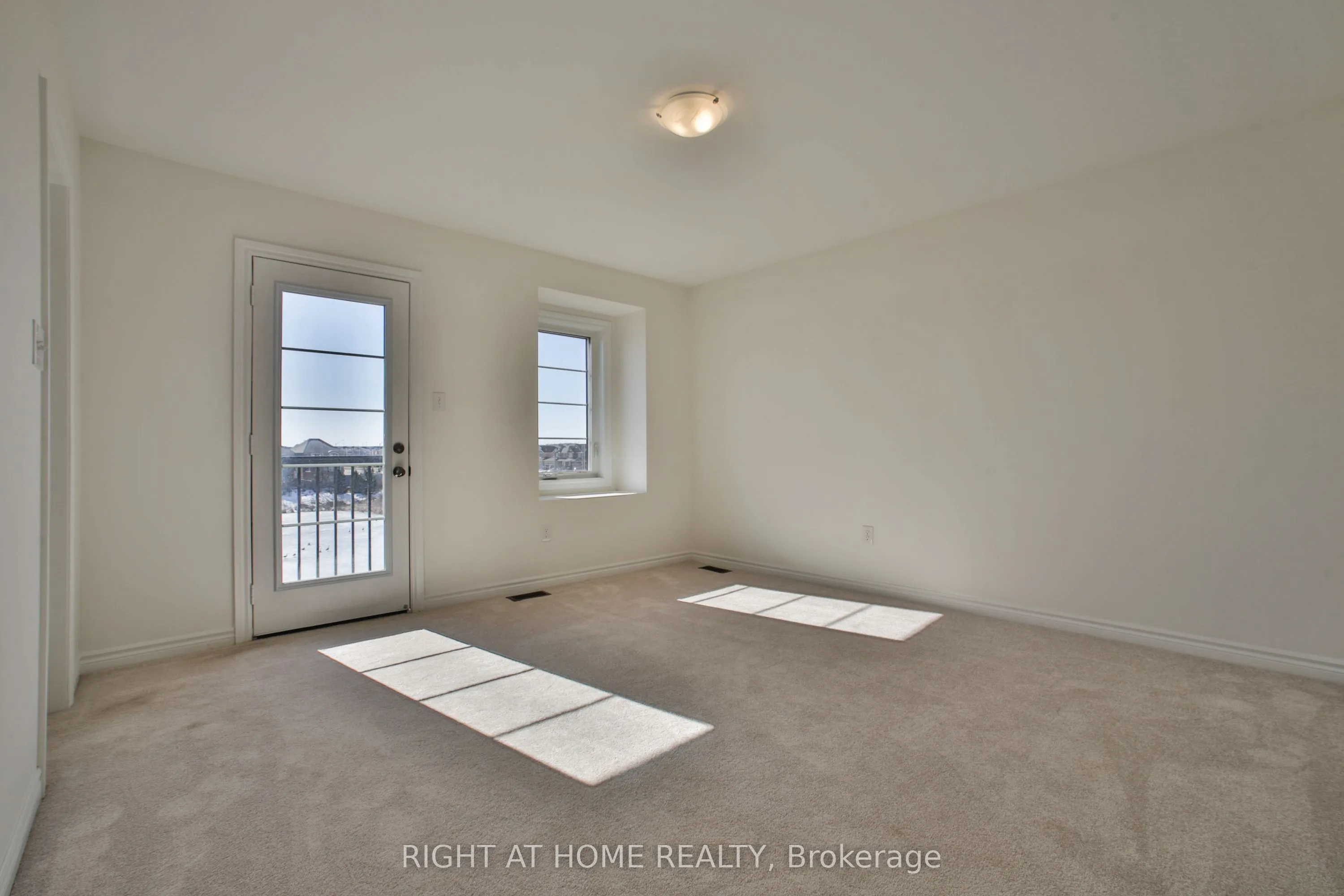 24 POMARINE Way, #UPPER