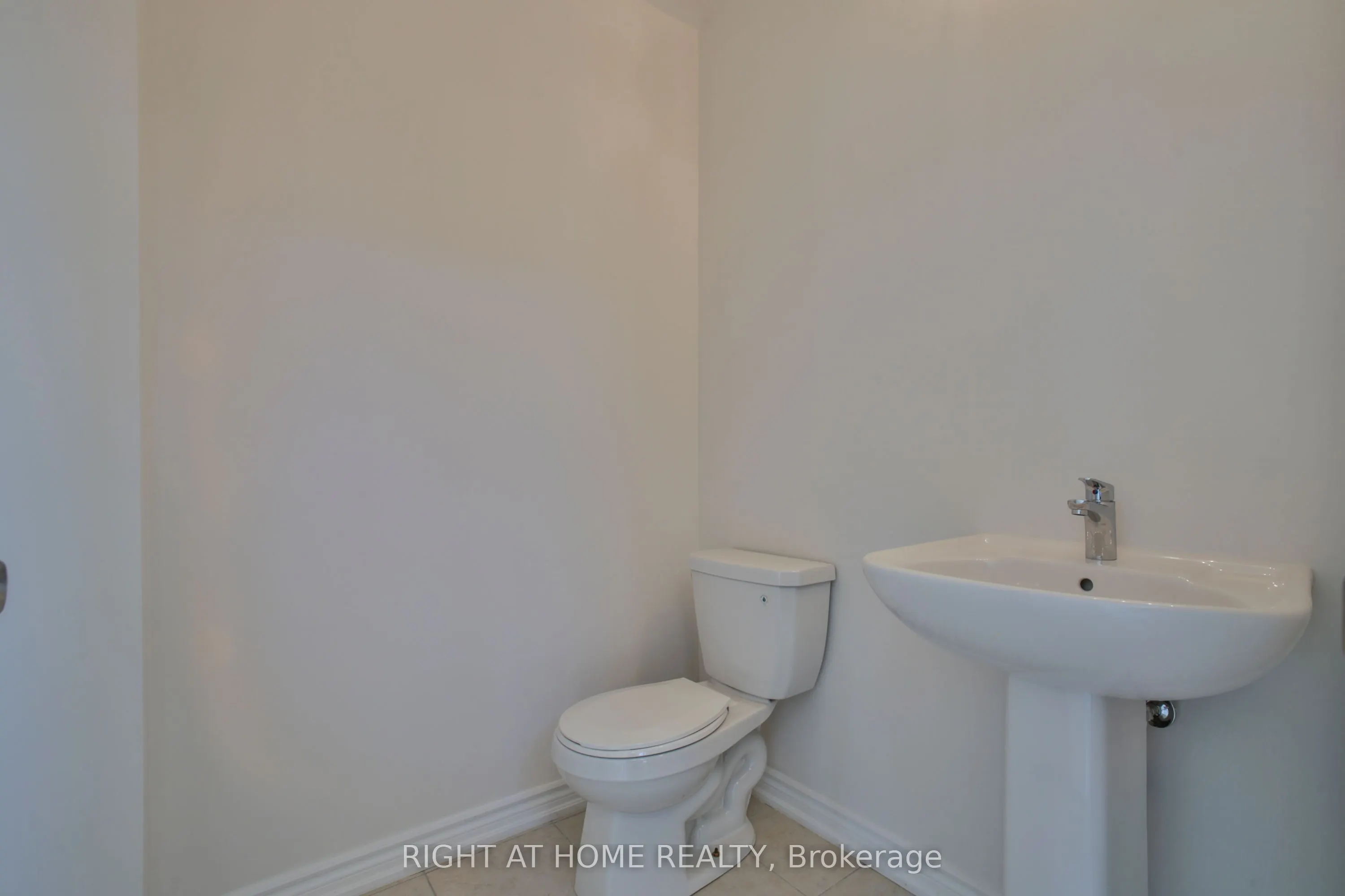 24 POMARINE Way, #UPPER