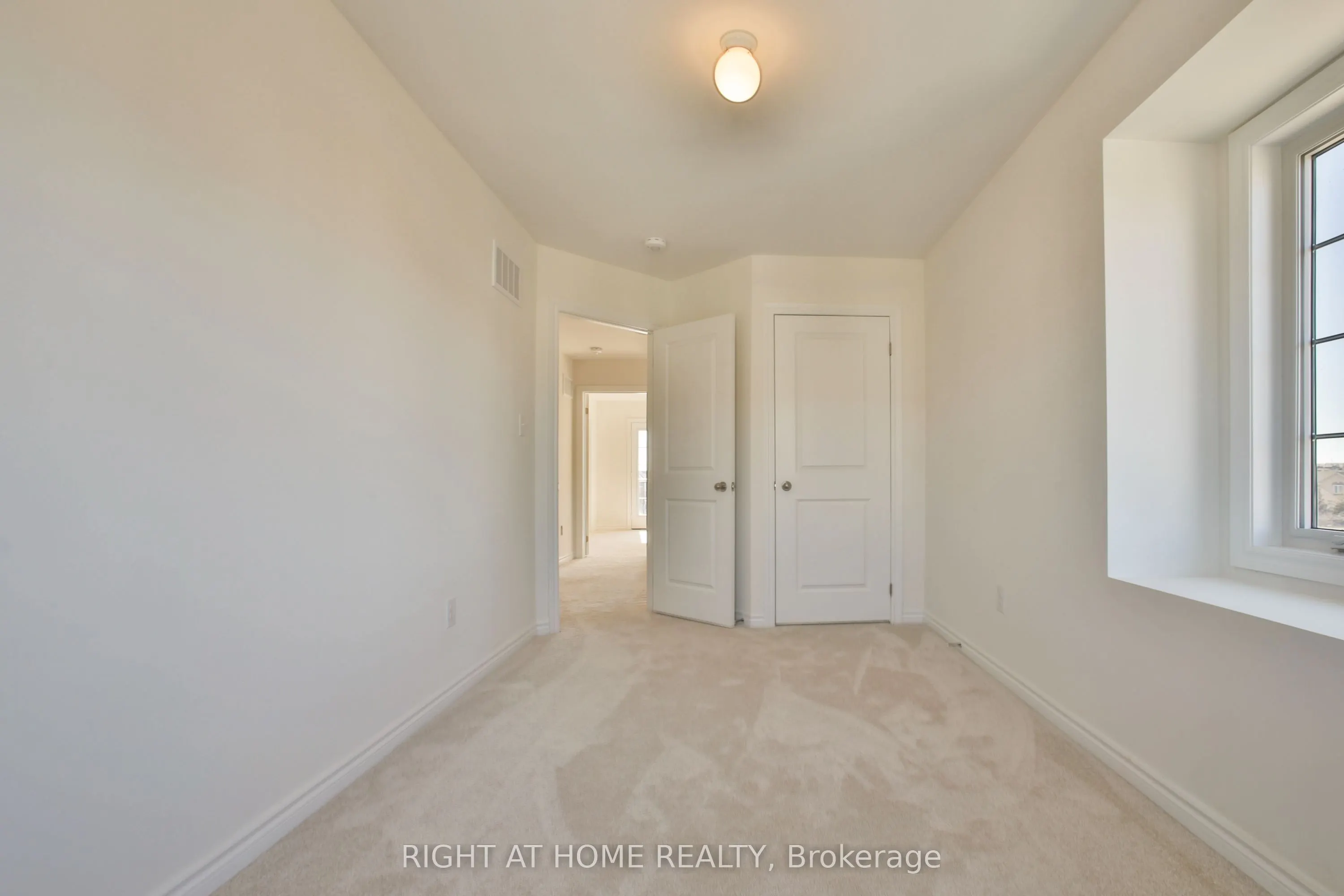 24 POMARINE Way, #UPPER
