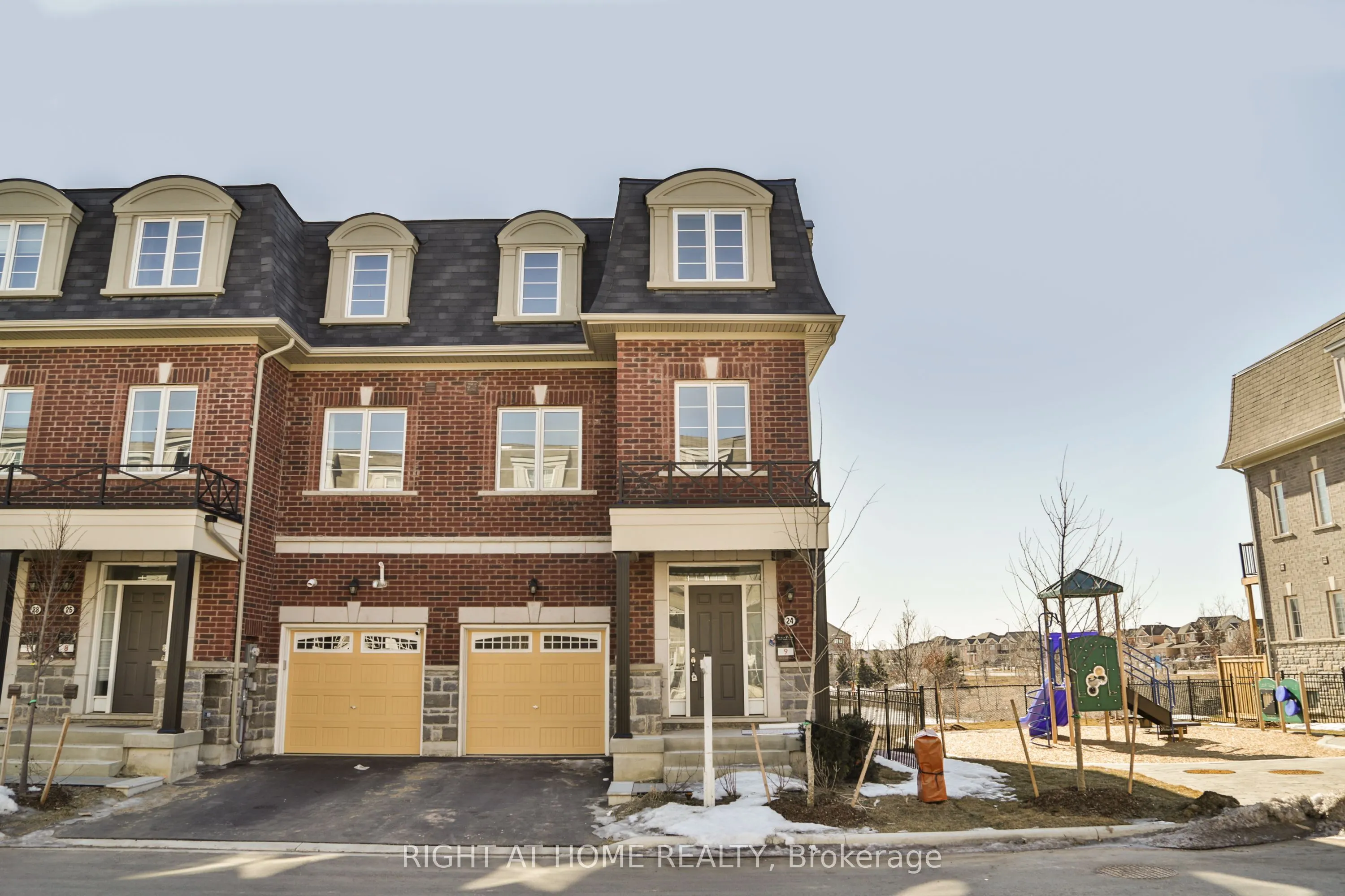 24 POMARINE Way, #UPPER