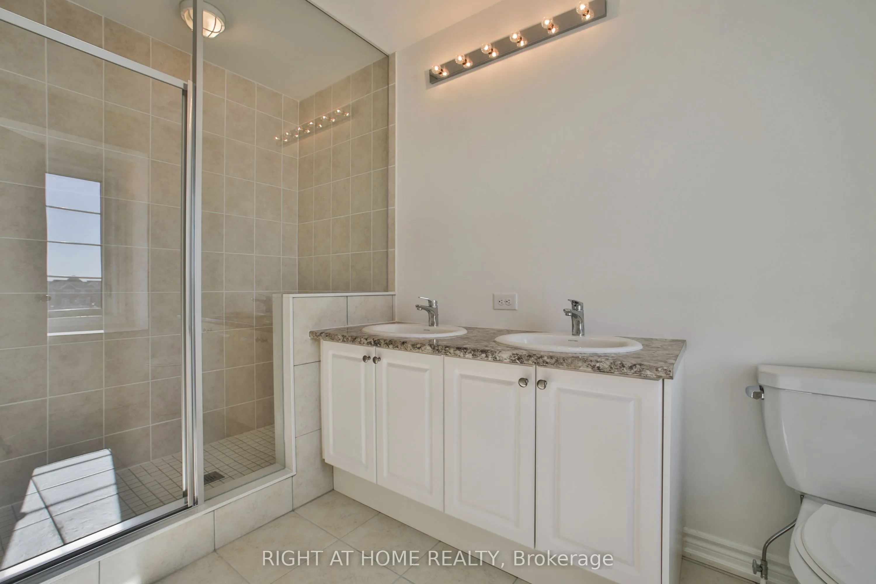 24 POMARINE Way, #UPPER