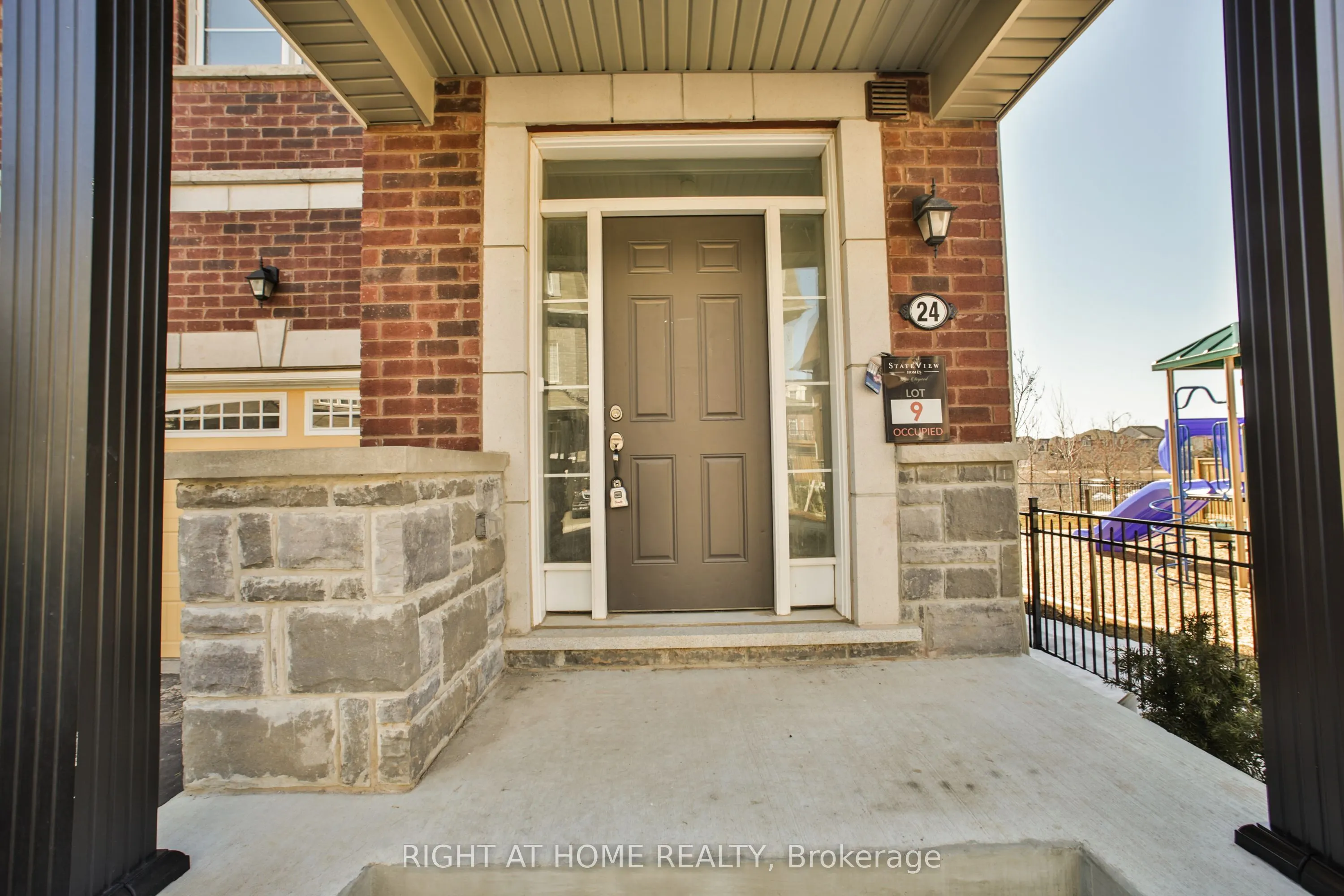 24 POMARINE Way, #UPPER