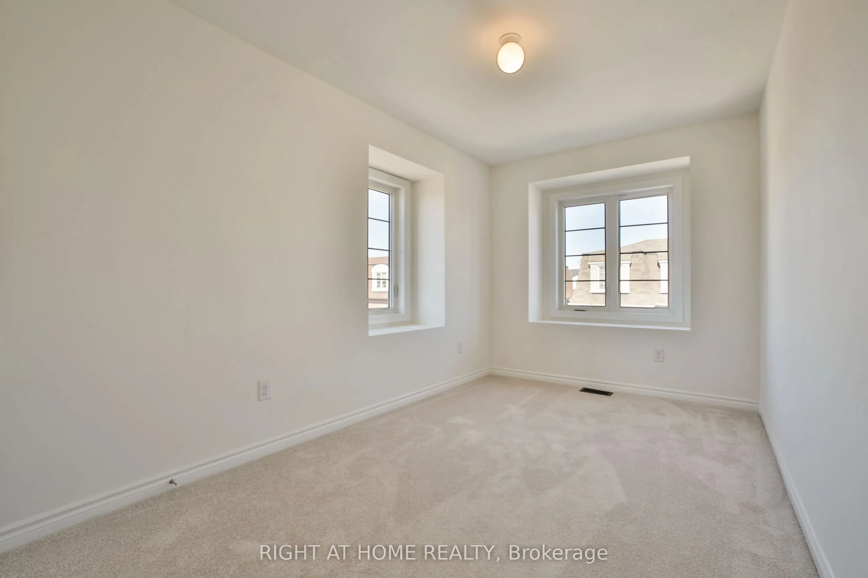 24 POMARINE Way, #UPPER