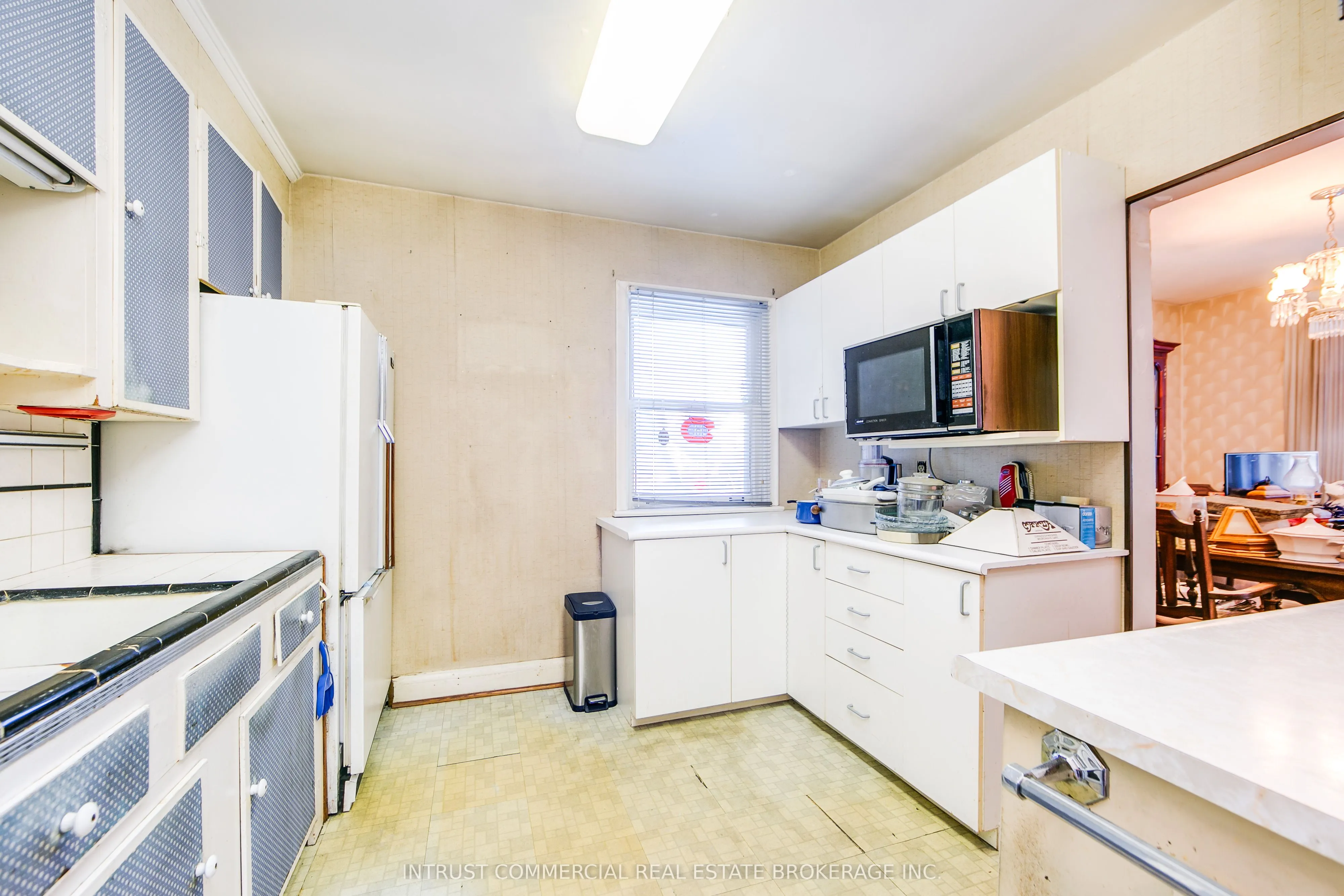 13 Dunraven Drive