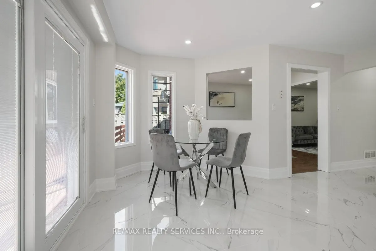 33 Valonia Drive