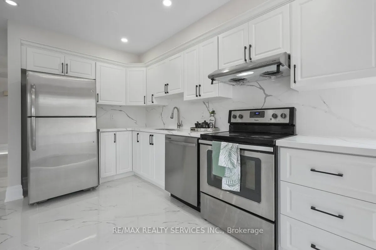 33 Valonia Drive