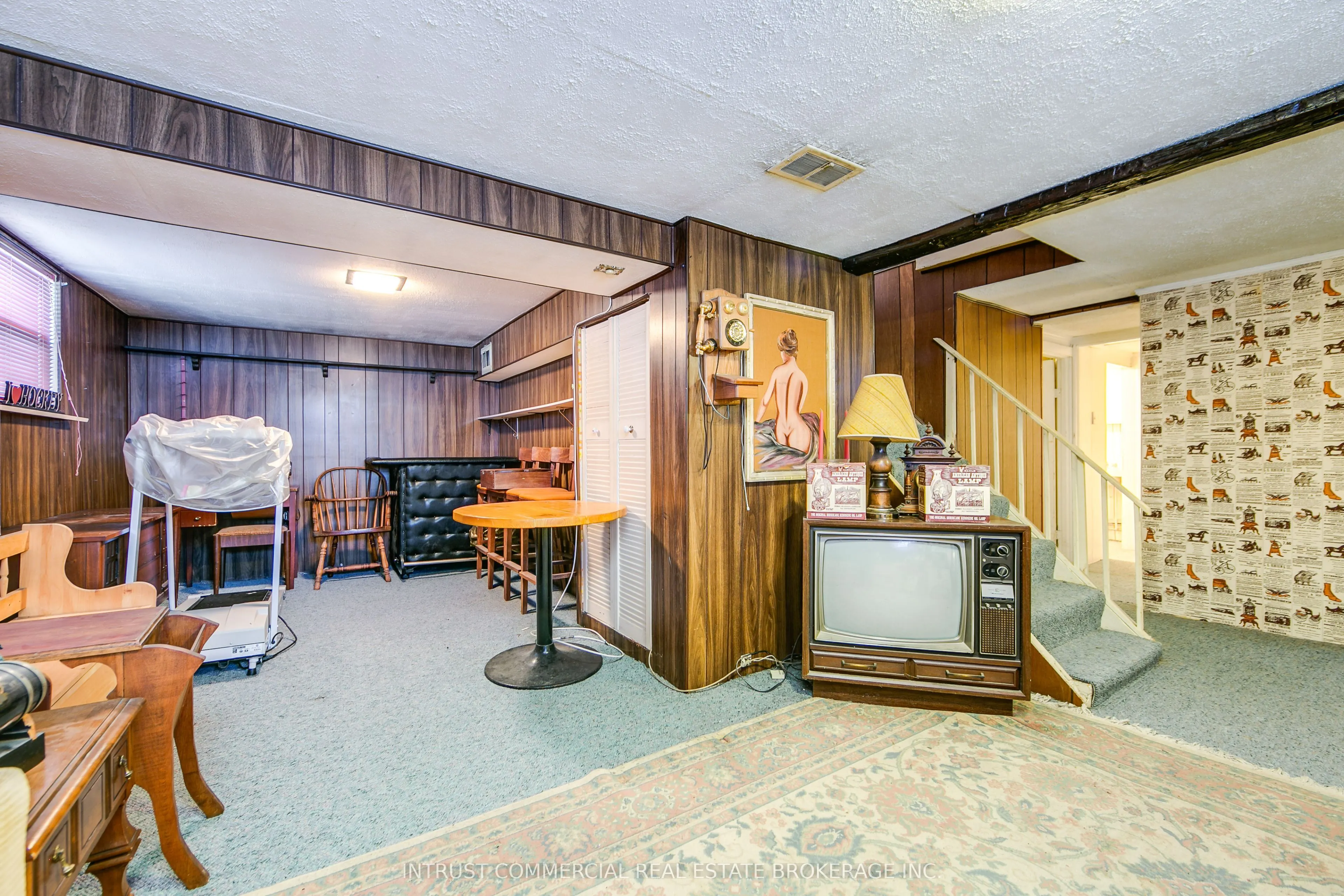 13 Dunraven Drive