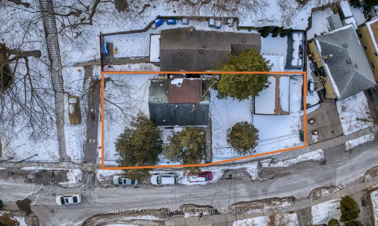 13 Dunraven Drive