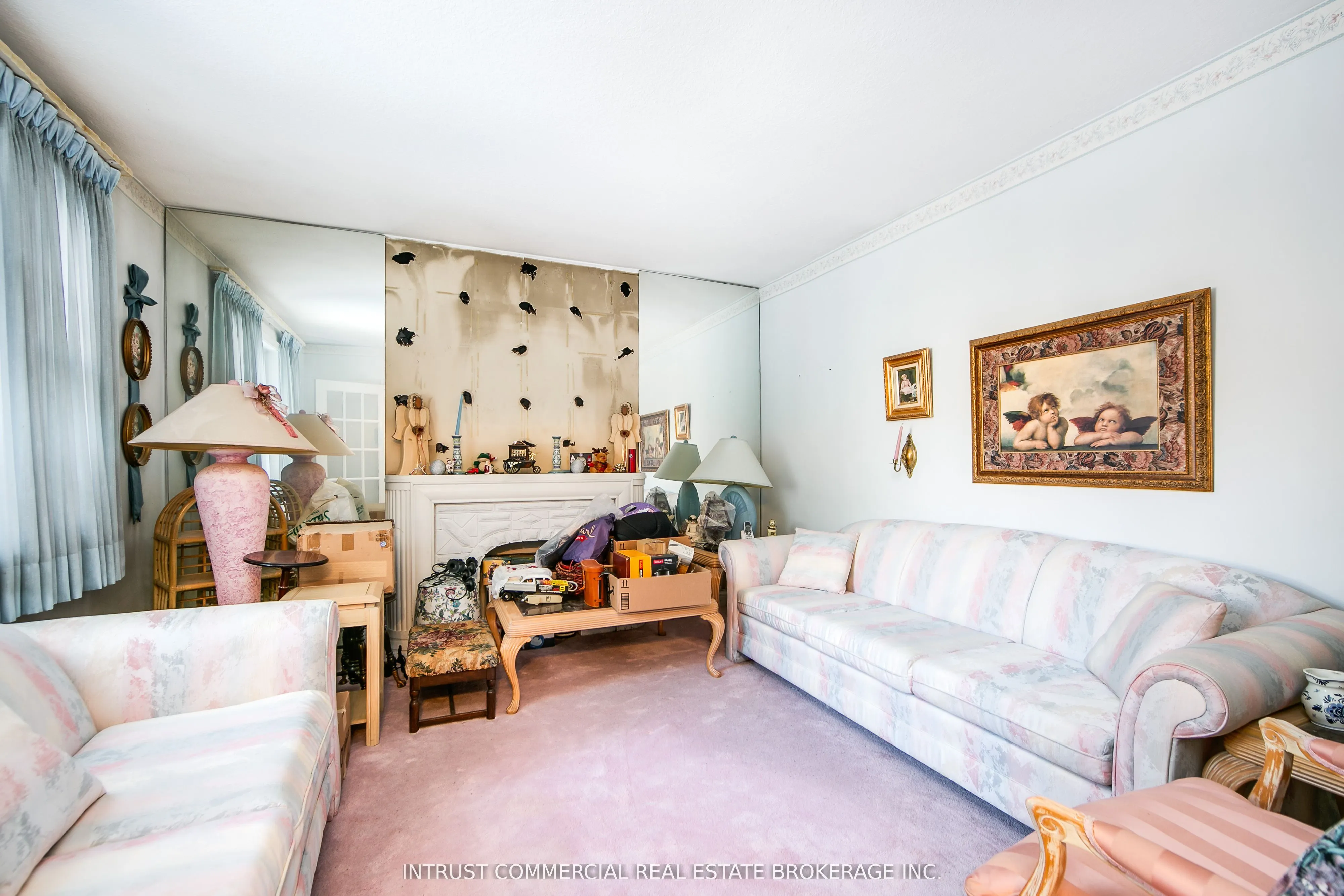 13 Dunraven Drive