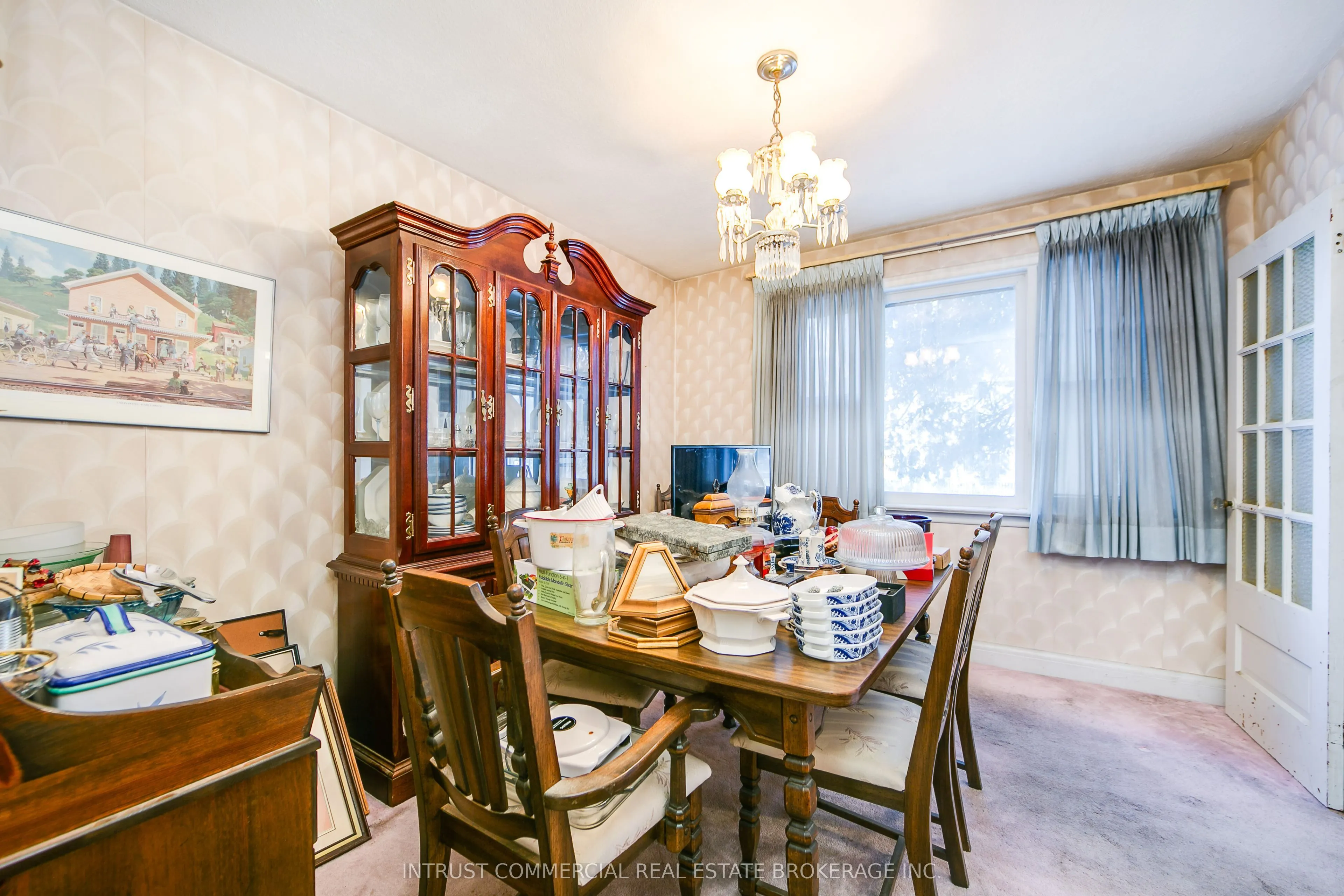13 Dunraven Drive