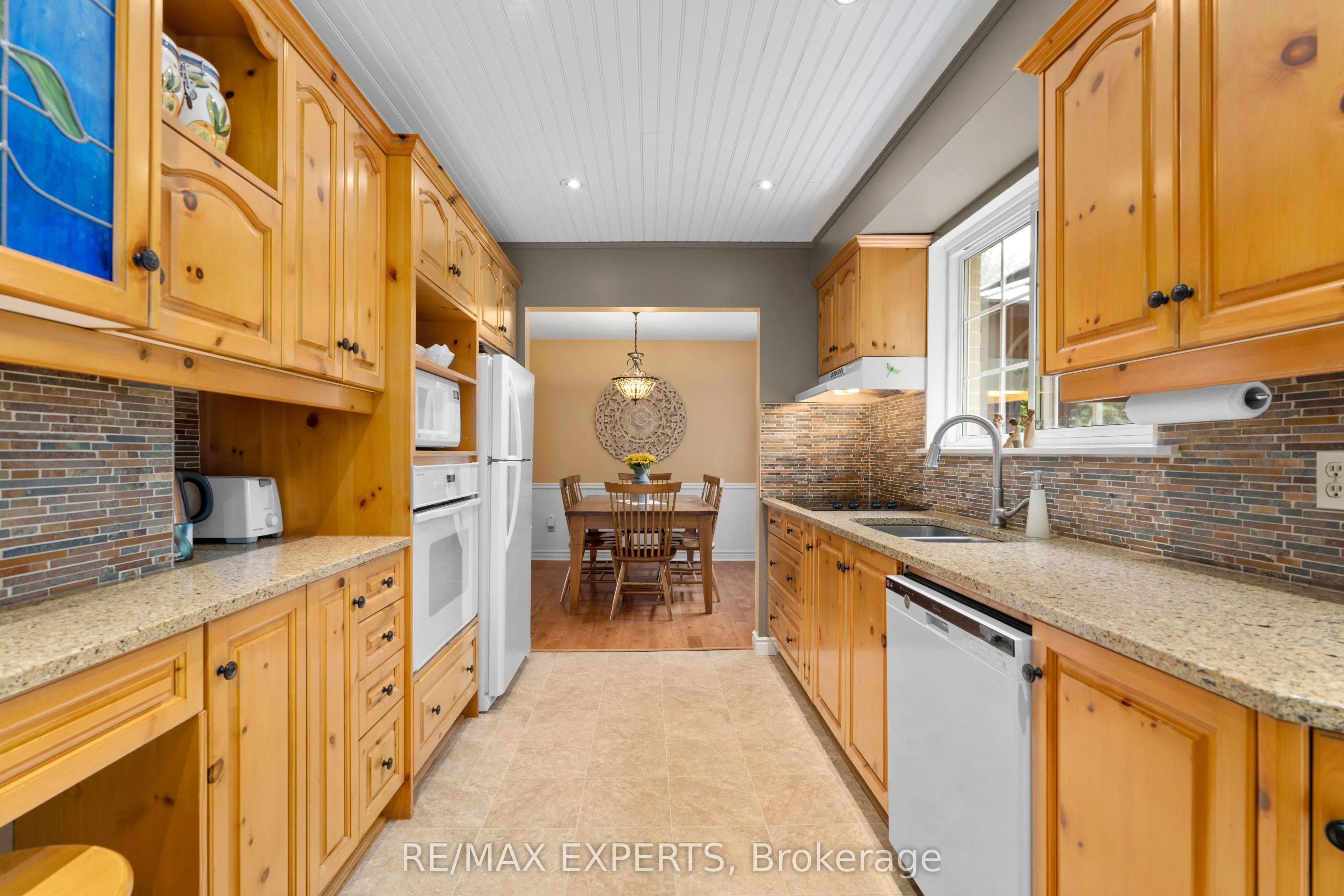 28 Hilltop Drive