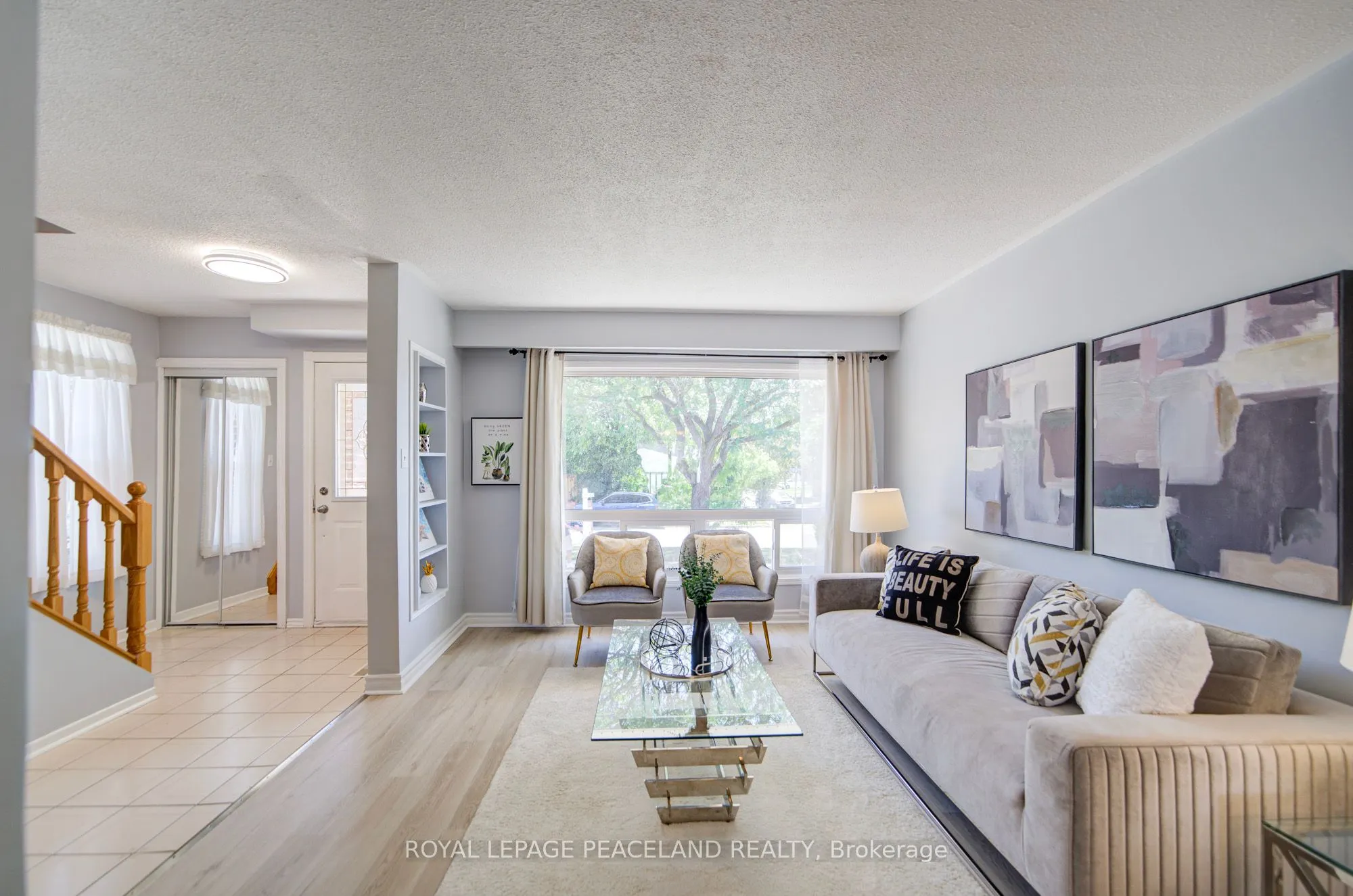 718 Eaglemount Crescent