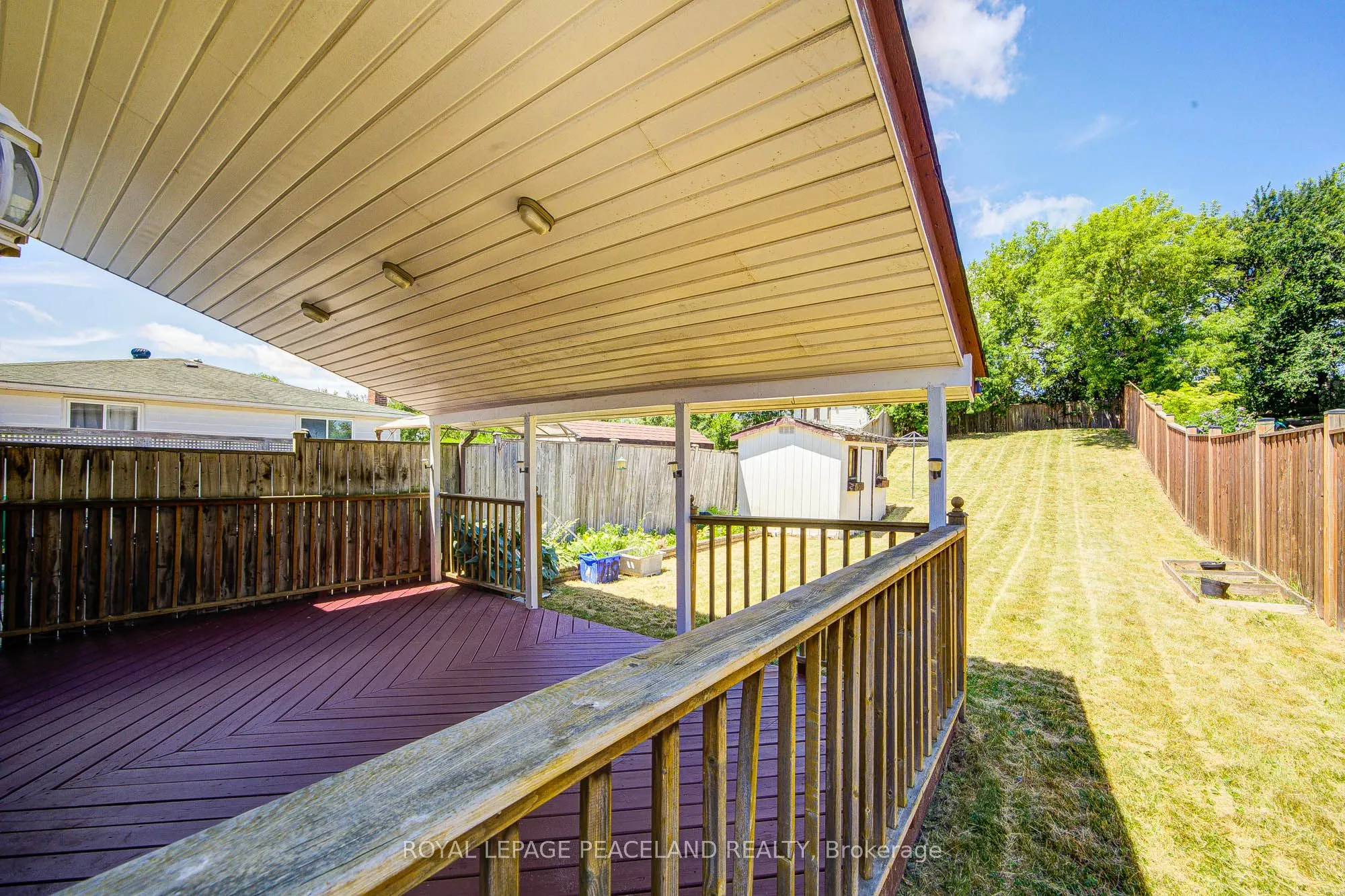 718 Eaglemount Crescent