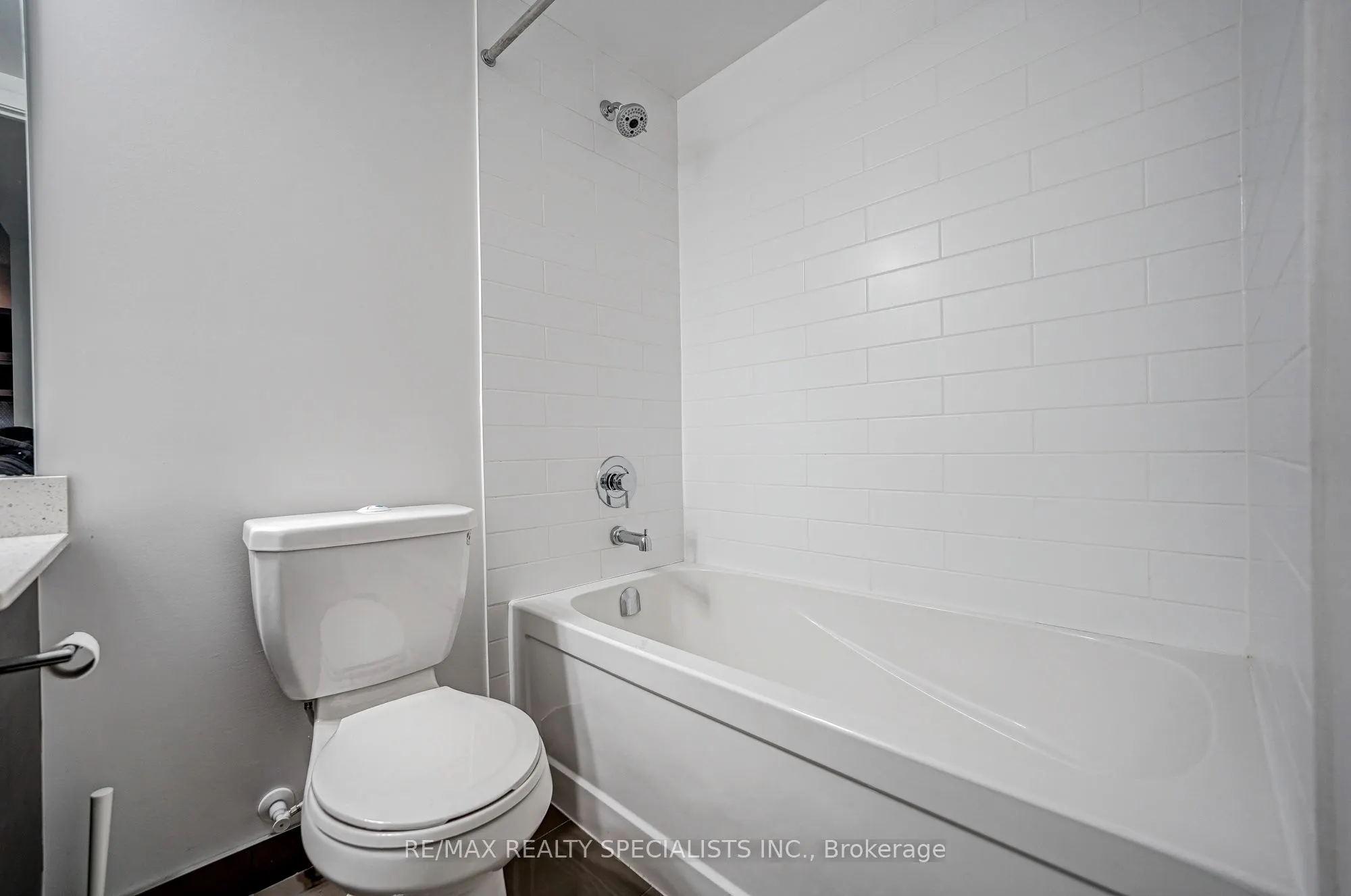 2220 Lakeshore Boulevard W, #601