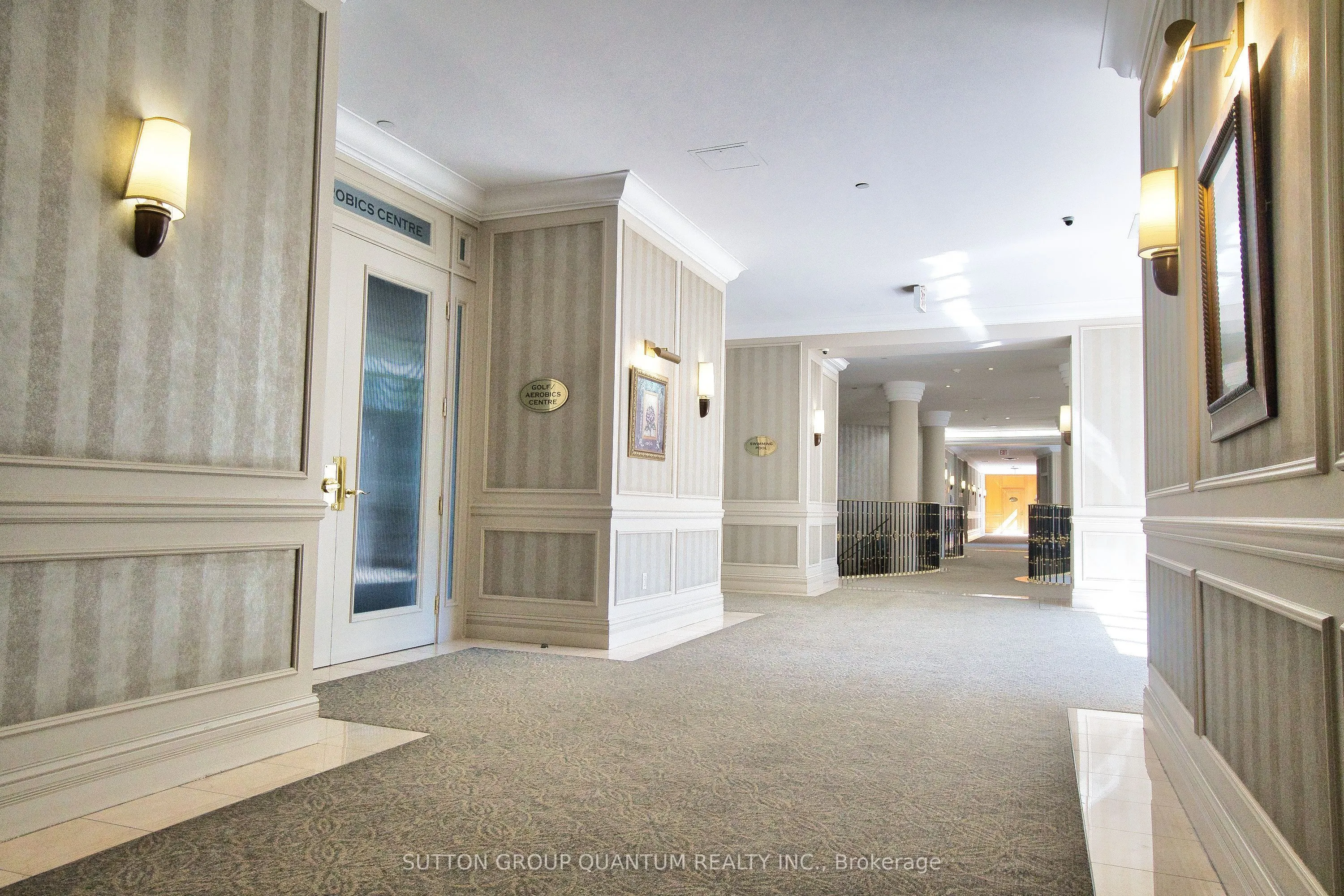 25 Kingsbridge Garden Circle, #716