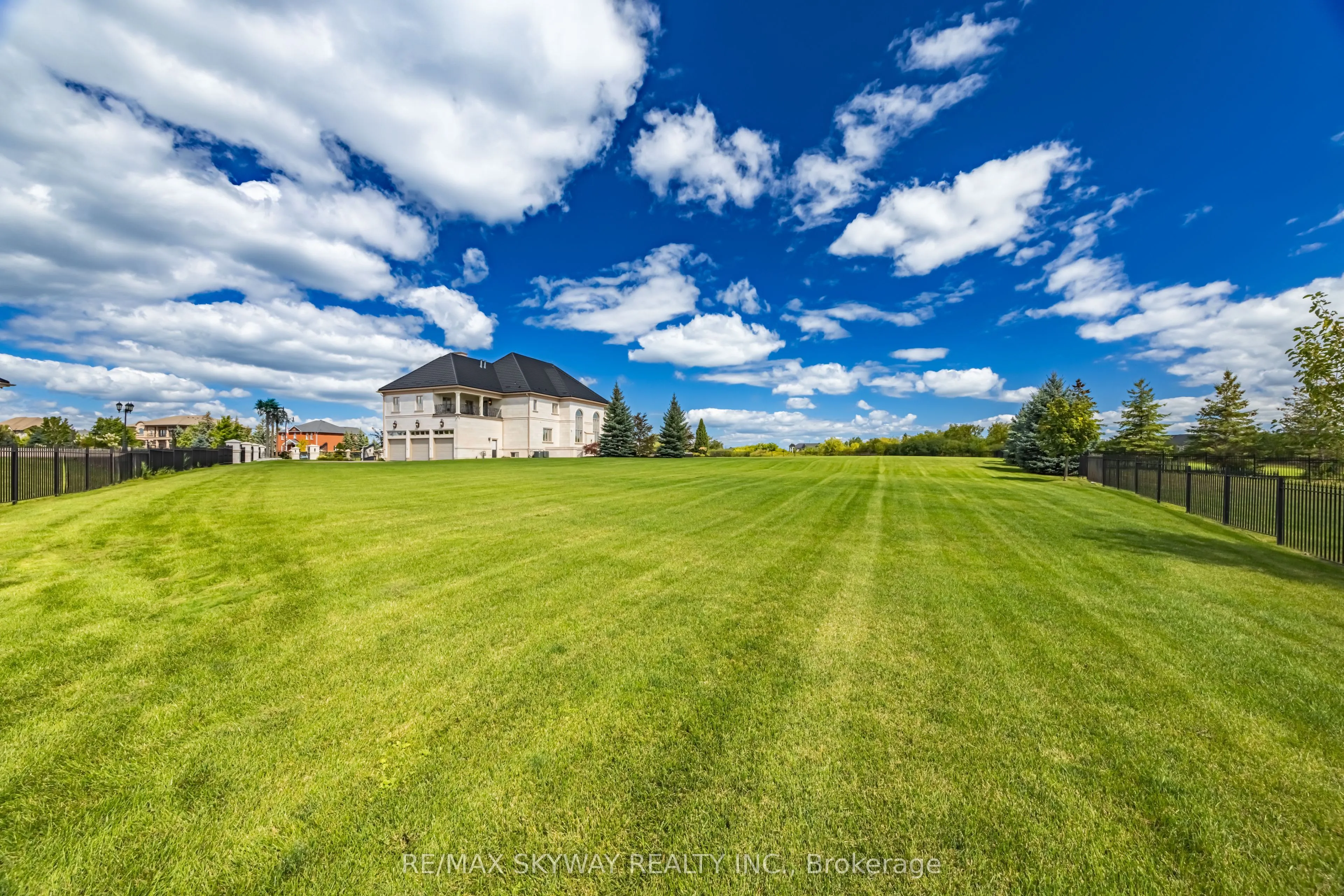 25 Everglade Drive