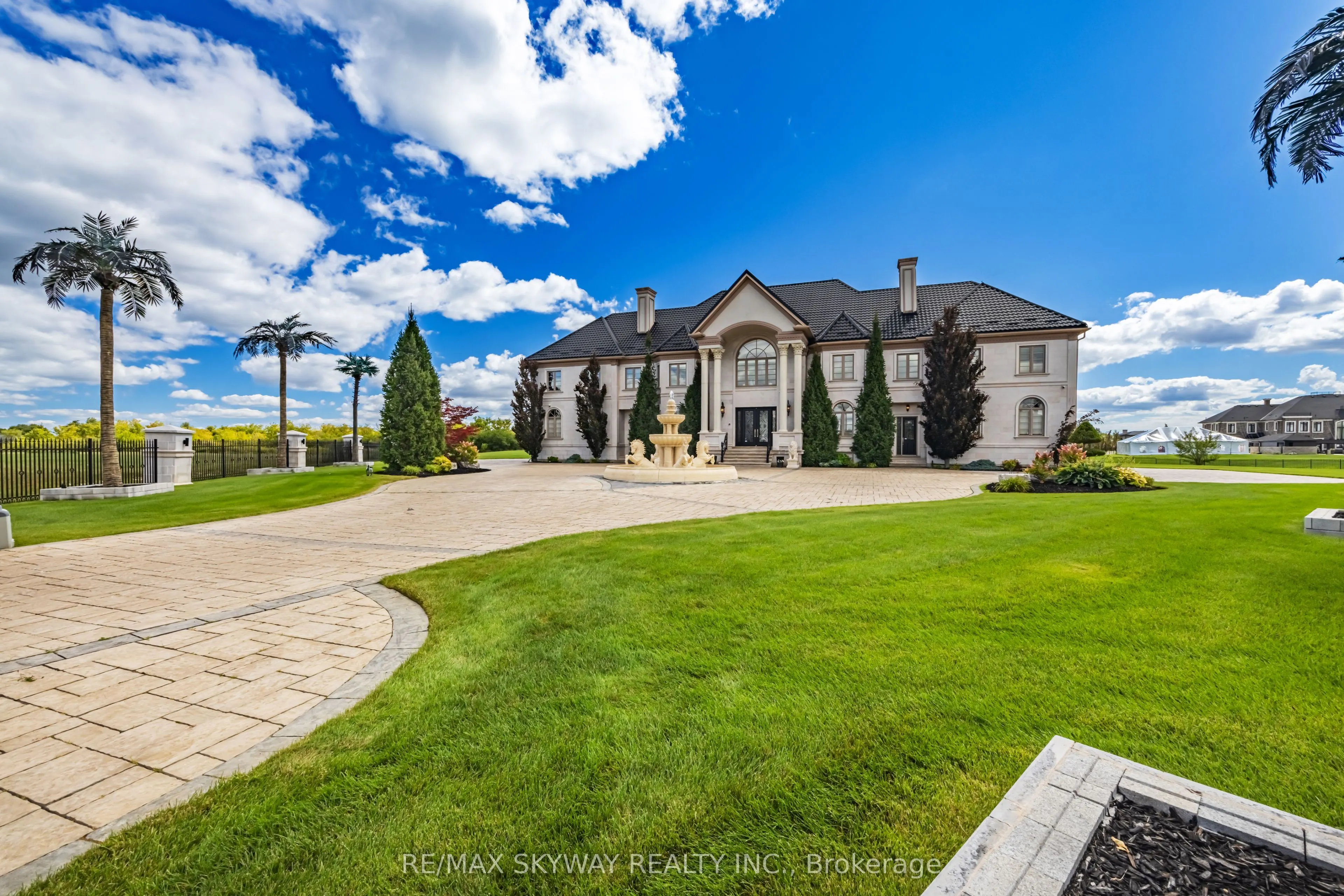 25 Everglade Drive