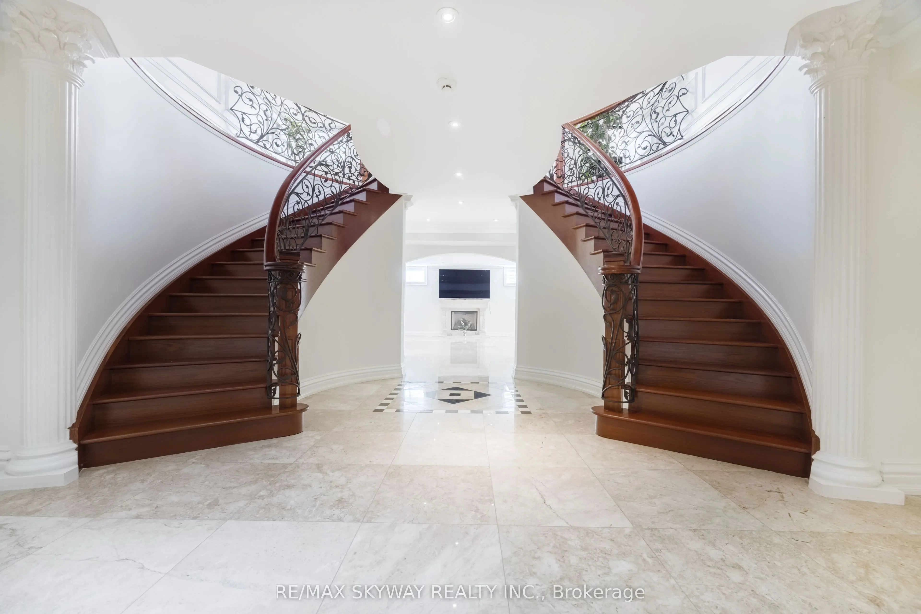 25 Everglade Drive