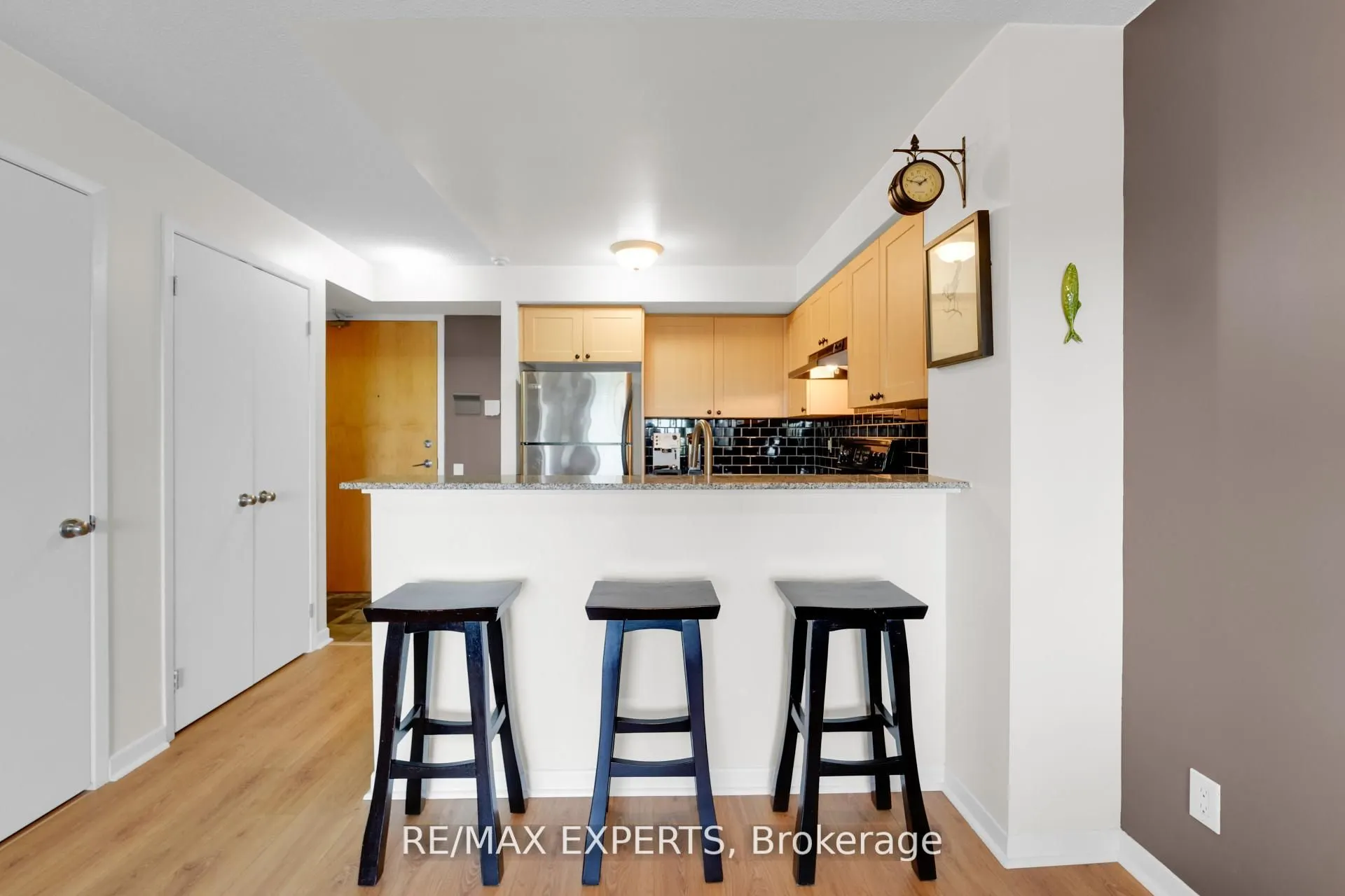 1050 The Queensway, #516