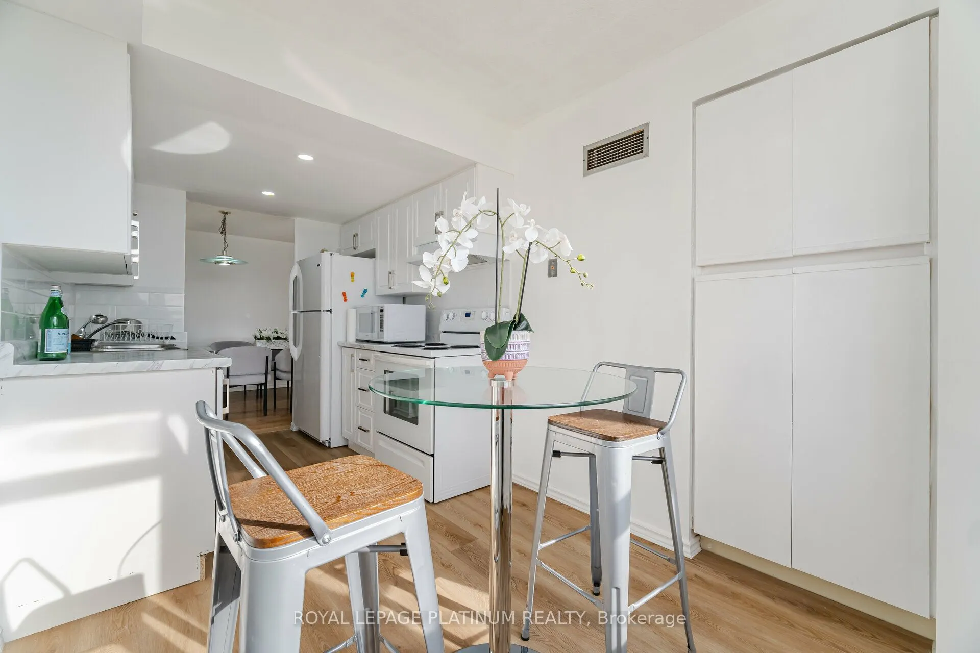 30 Malta Avenue, #1005