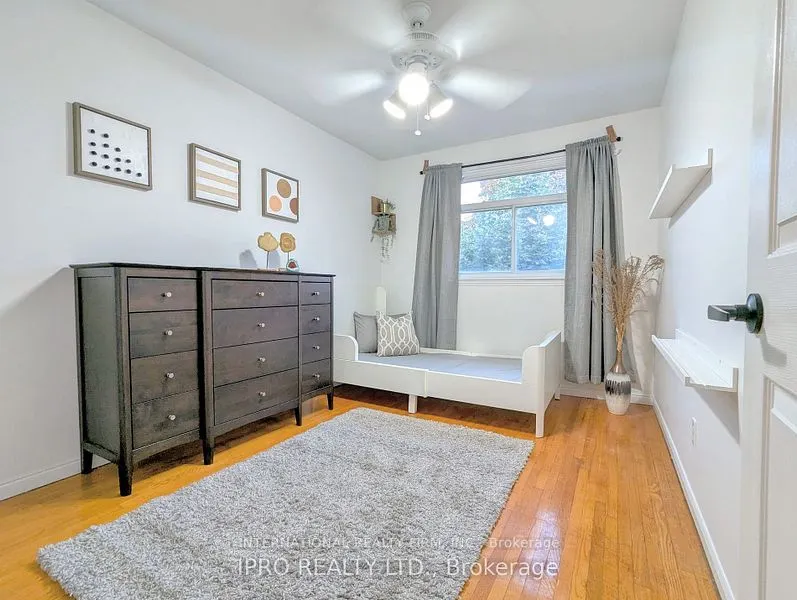 52 Vodden Court, #52