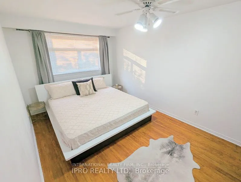 52 Vodden Court, #52
