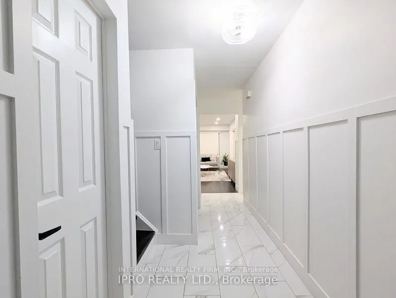 52 Vodden Court, #52