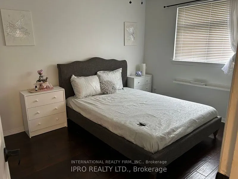 52 Vodden Court, #52