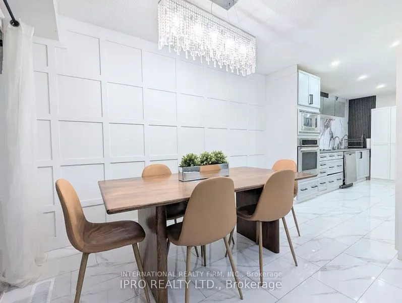 52 Vodden Court, #52