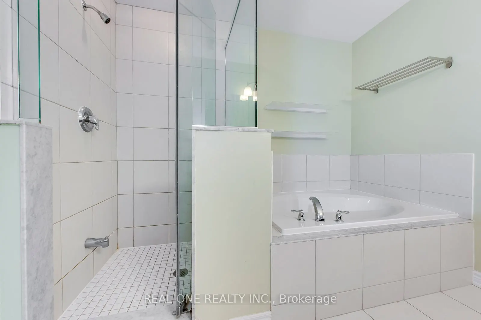 1275 Craigleith Road