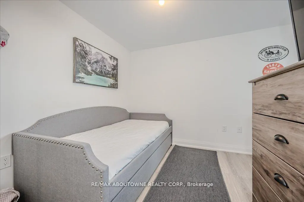 26 Gibbs Road, #926