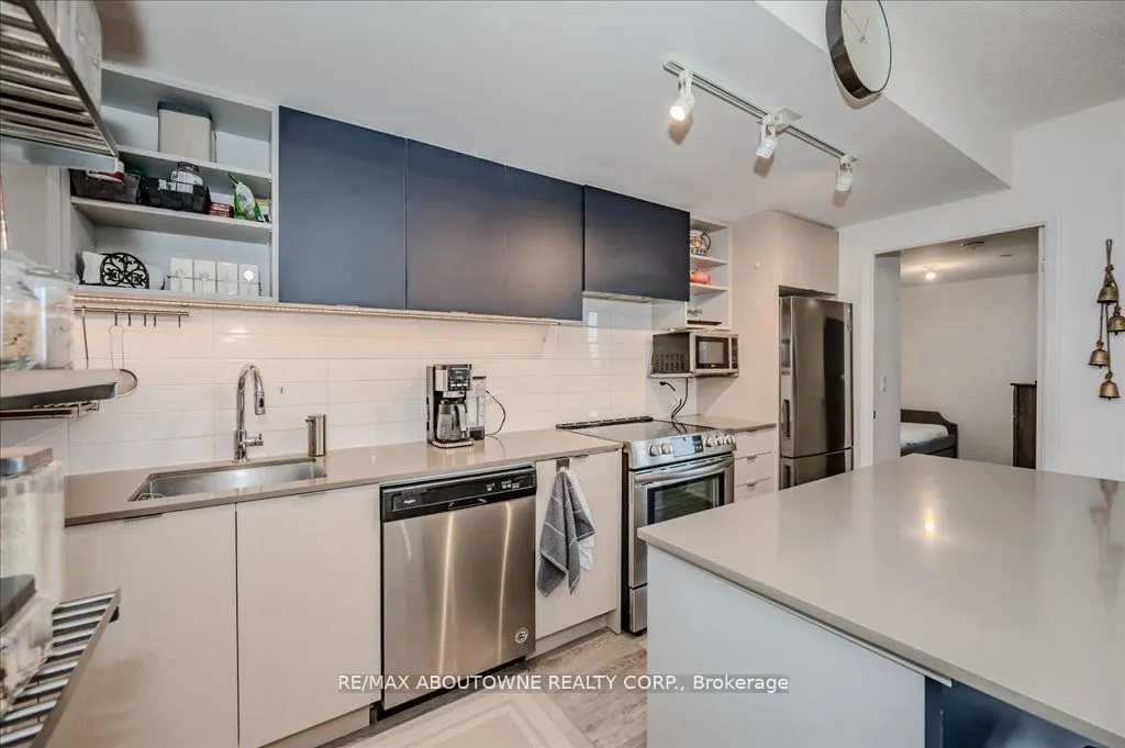 26 Gibbs Road, #926