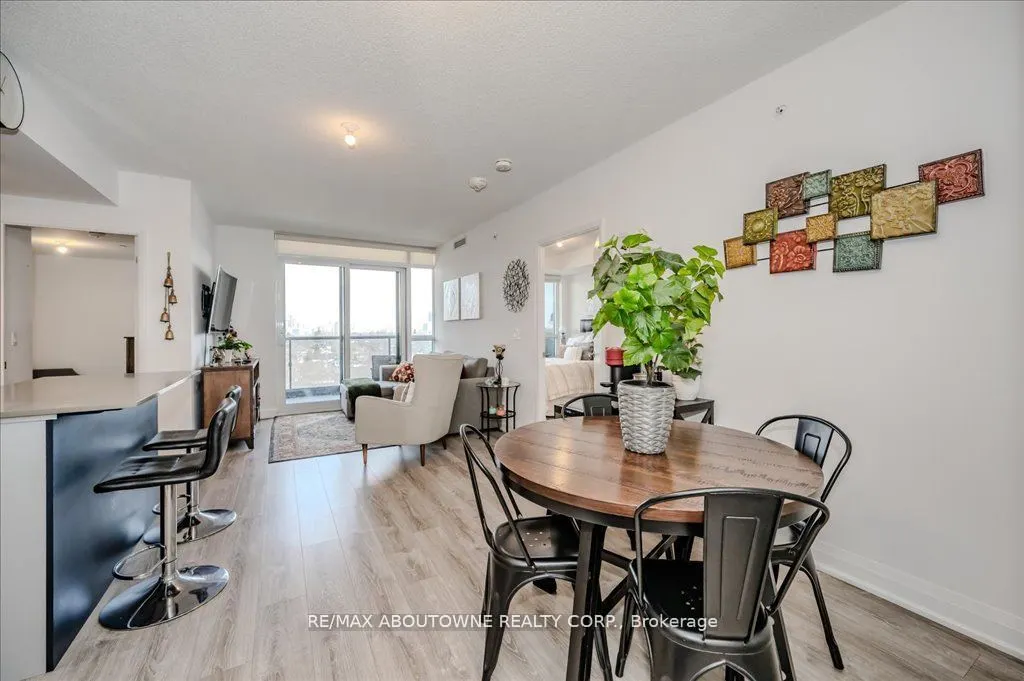 26 Gibbs Road, #926