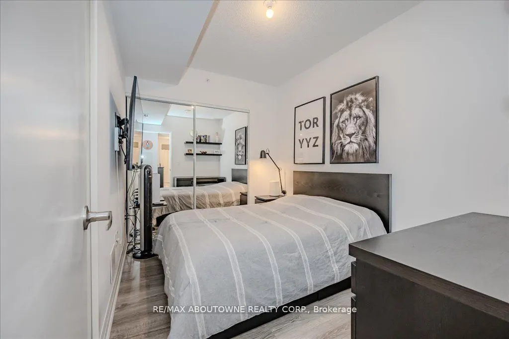 26 Gibbs Road, #926