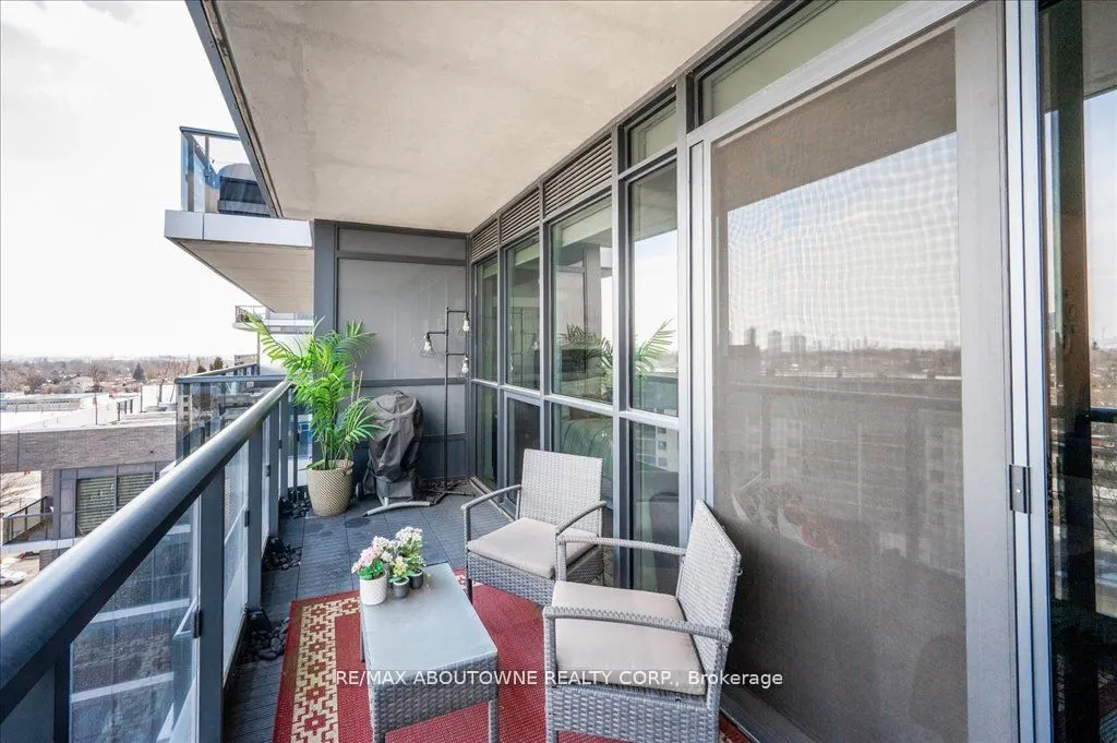 26 Gibbs Road, #926