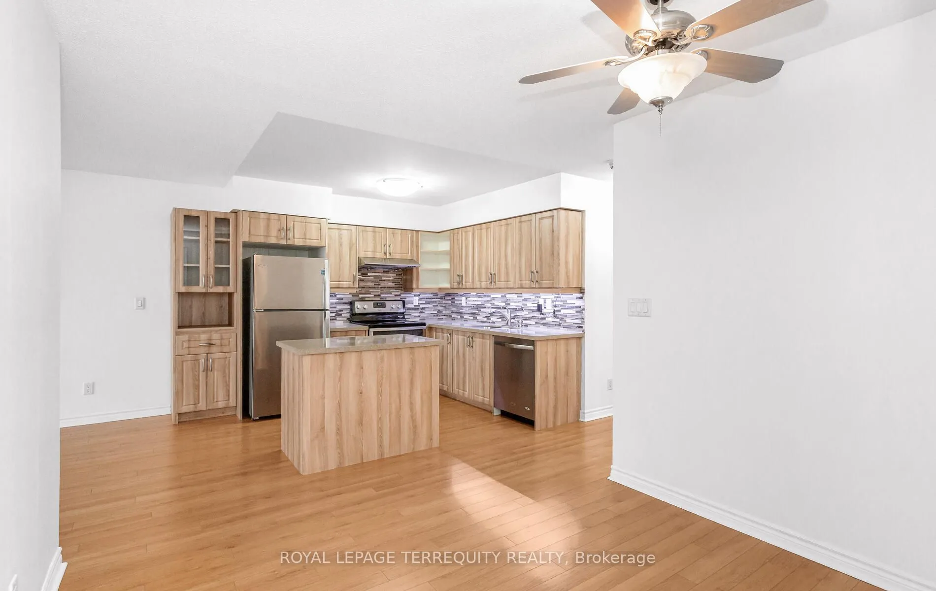 3888 Duke Of York Boulevard, #2828