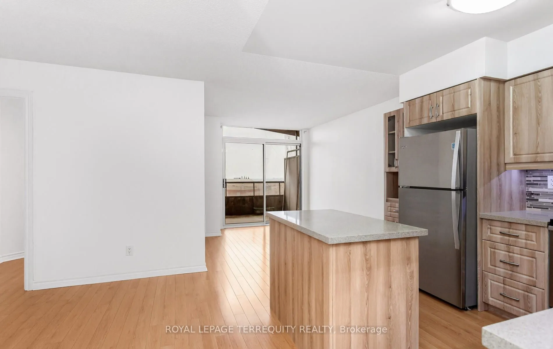 3888 Duke Of York Boulevard, #2828