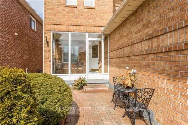 22 Matterdale (Upper) Avenue