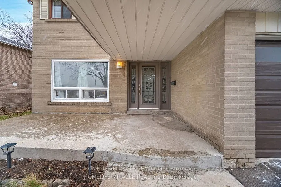 345 Silverstone Drive