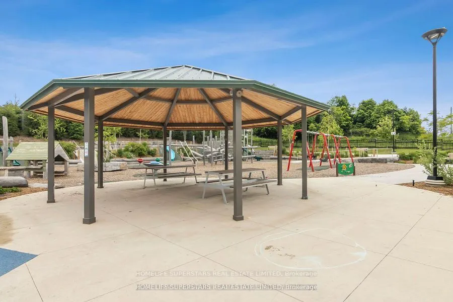 160 Canon Jackson Drive E, #607