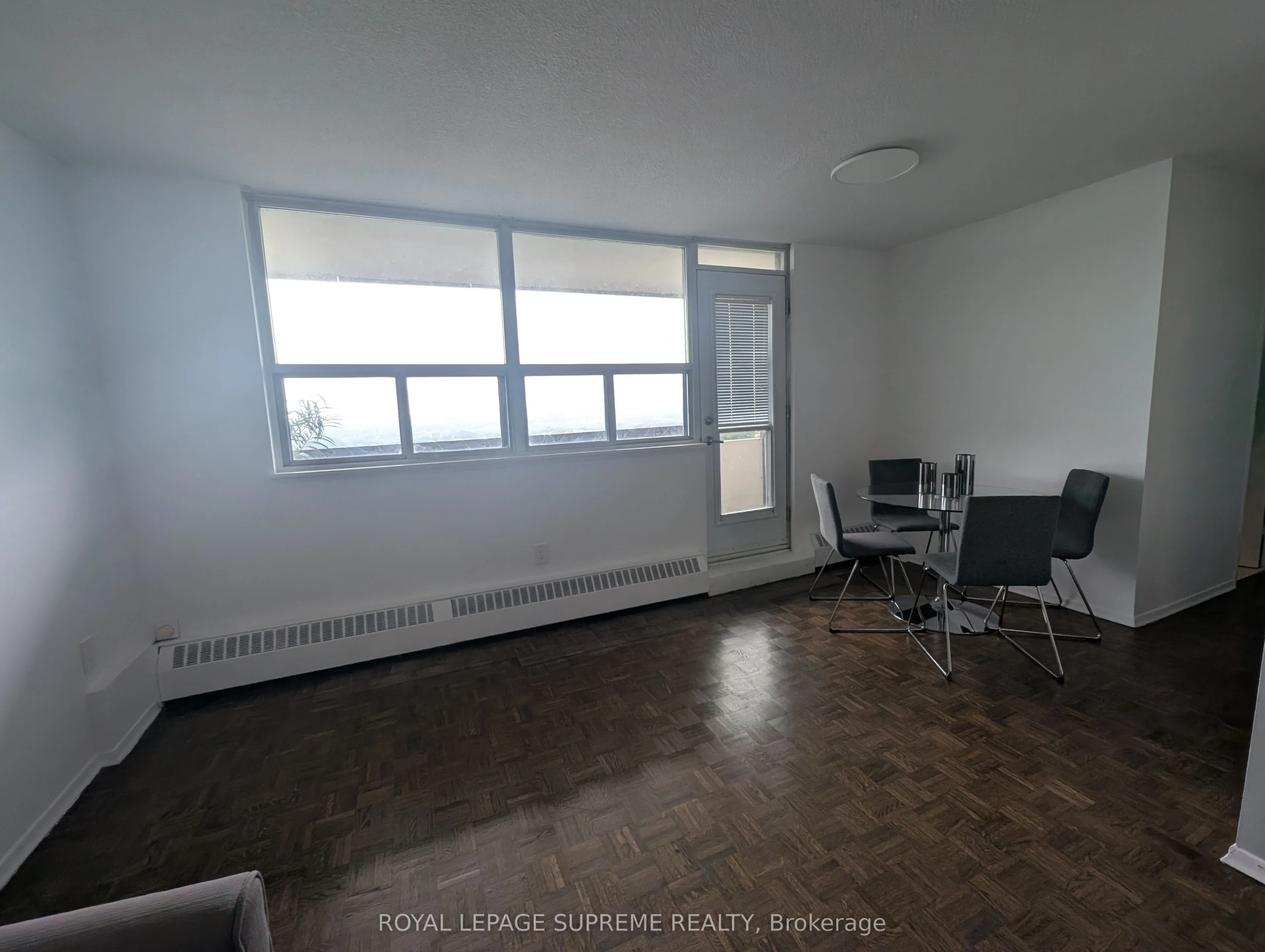 541 Blackthorn Avenue, #1514