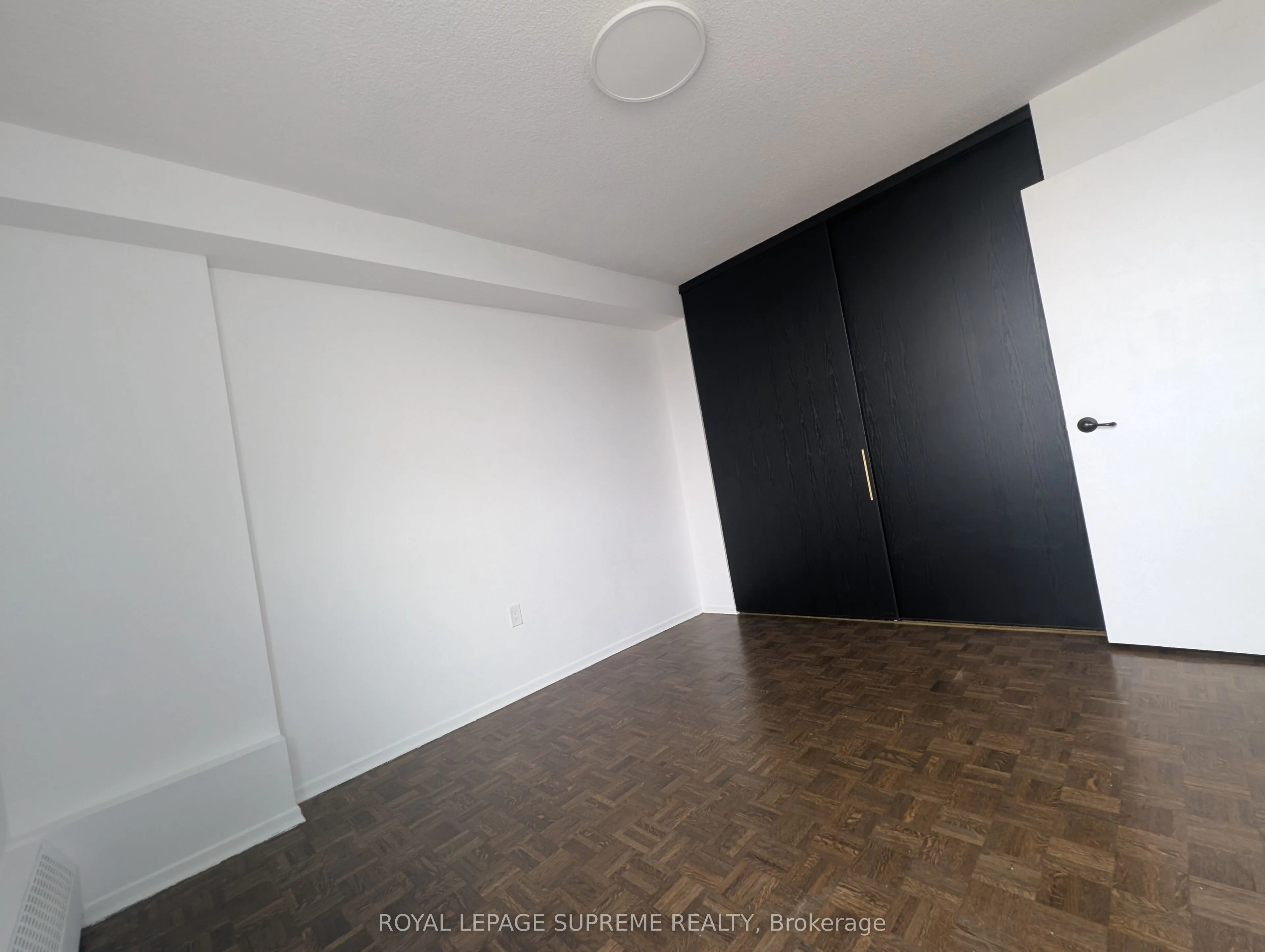 541 Blackthorn Avenue, #1514